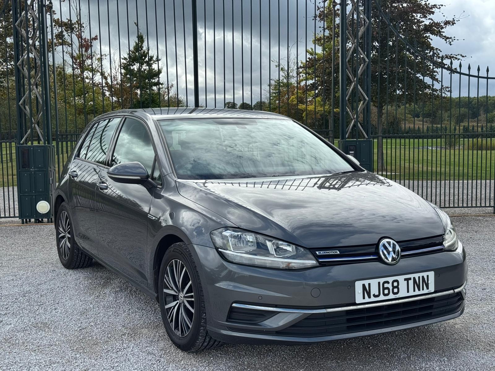 2018 Volkswagen Golf 1.5 TSI EVO SE Nav Euro 6 (s/s) 5dr • 98,000 miles image 1