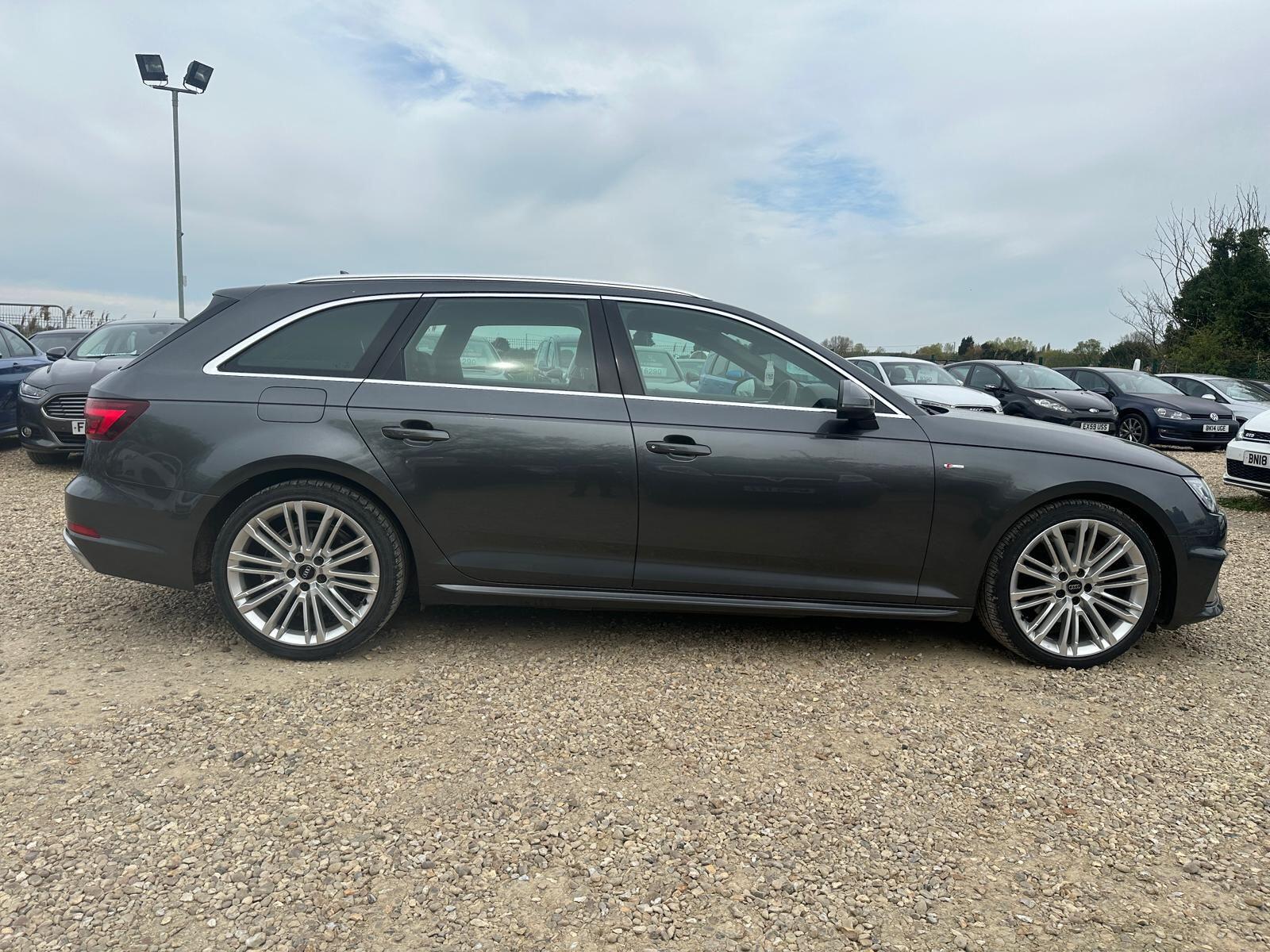 Audi A4 Avant view 5