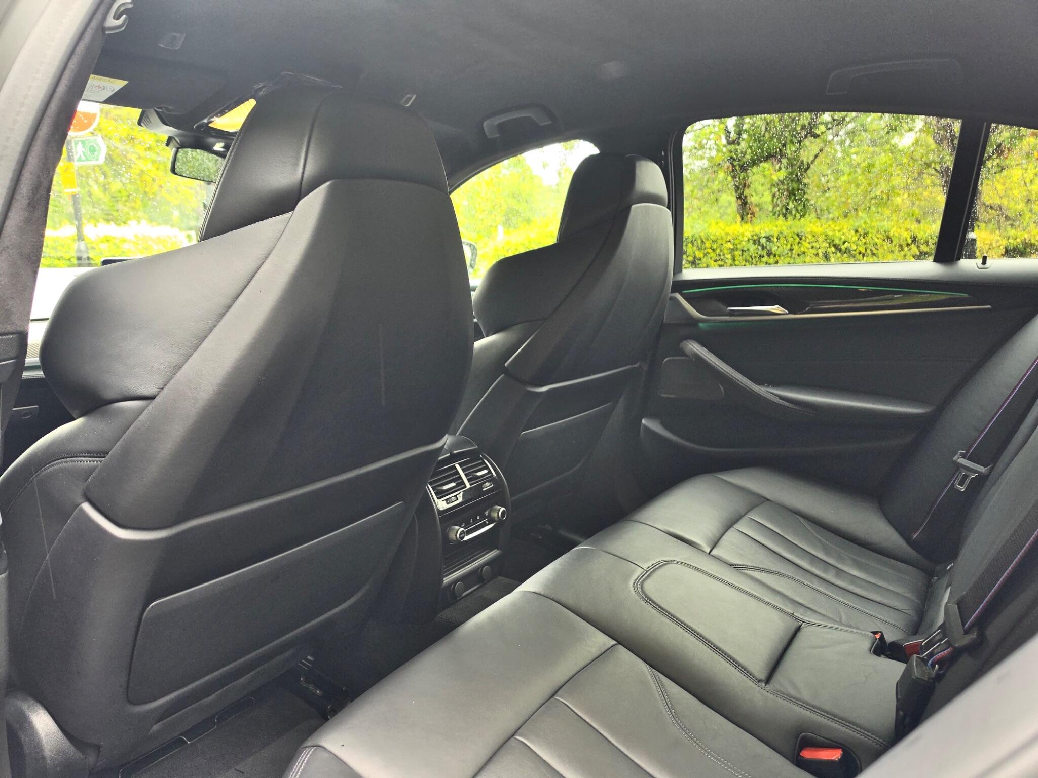 BMW M5 view 12