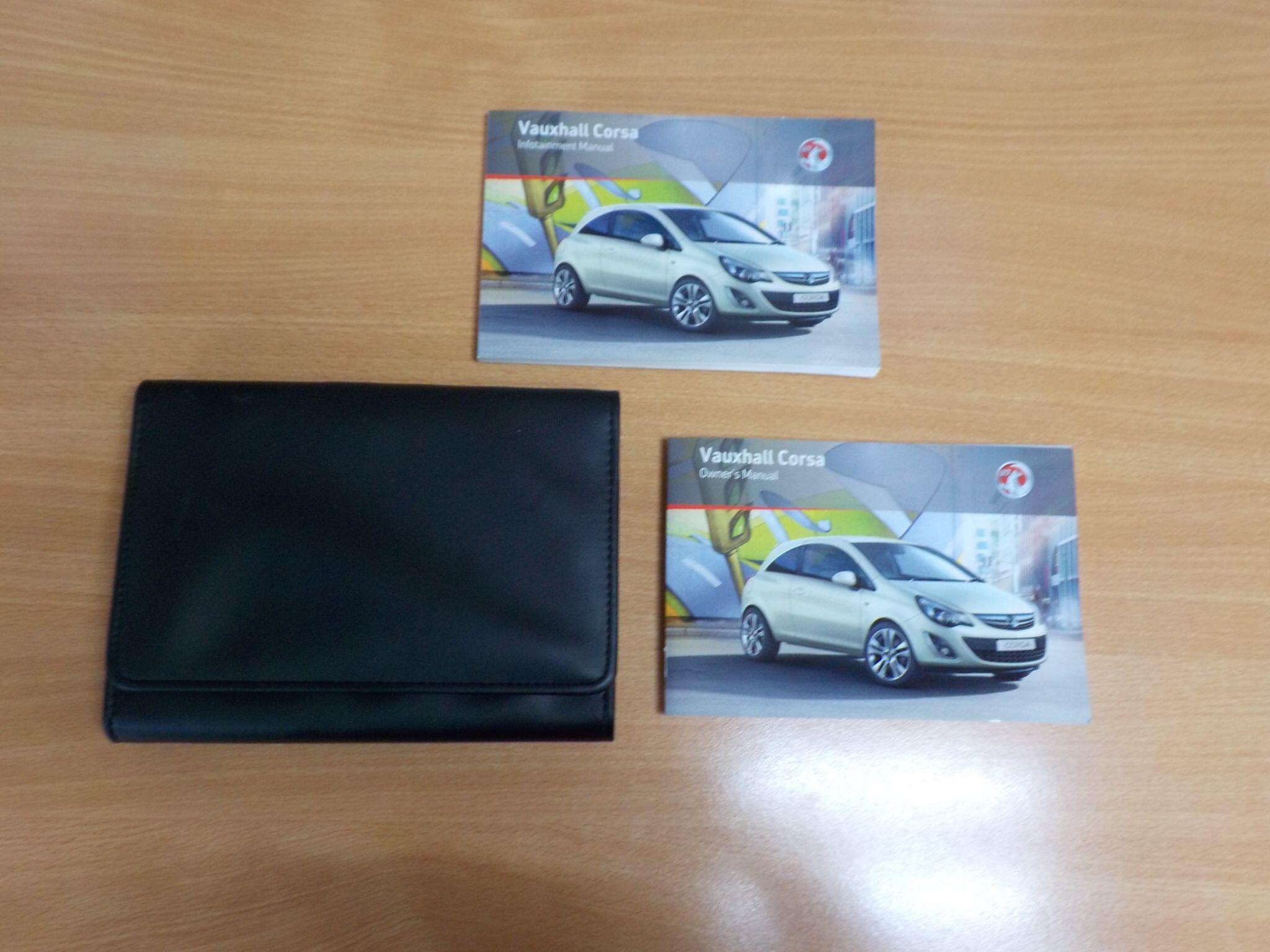 Vauxhall Corsa 1.2i ecoFLEX 16V Exclusiv Euro 5 (s/s) 3dr (A/C)