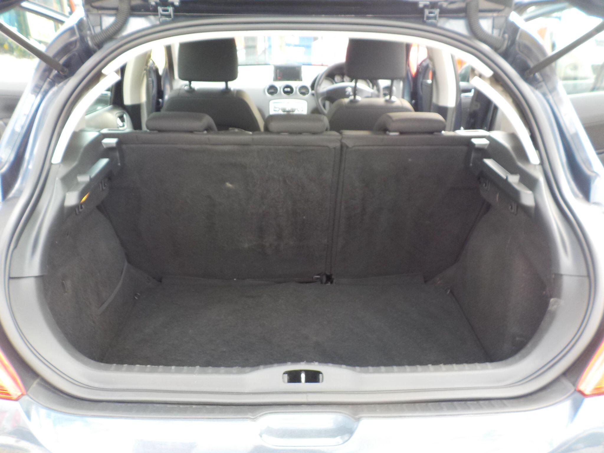 Peugeot 308 1.6 e-HDi SR Euro 5 (s/s) 5dr