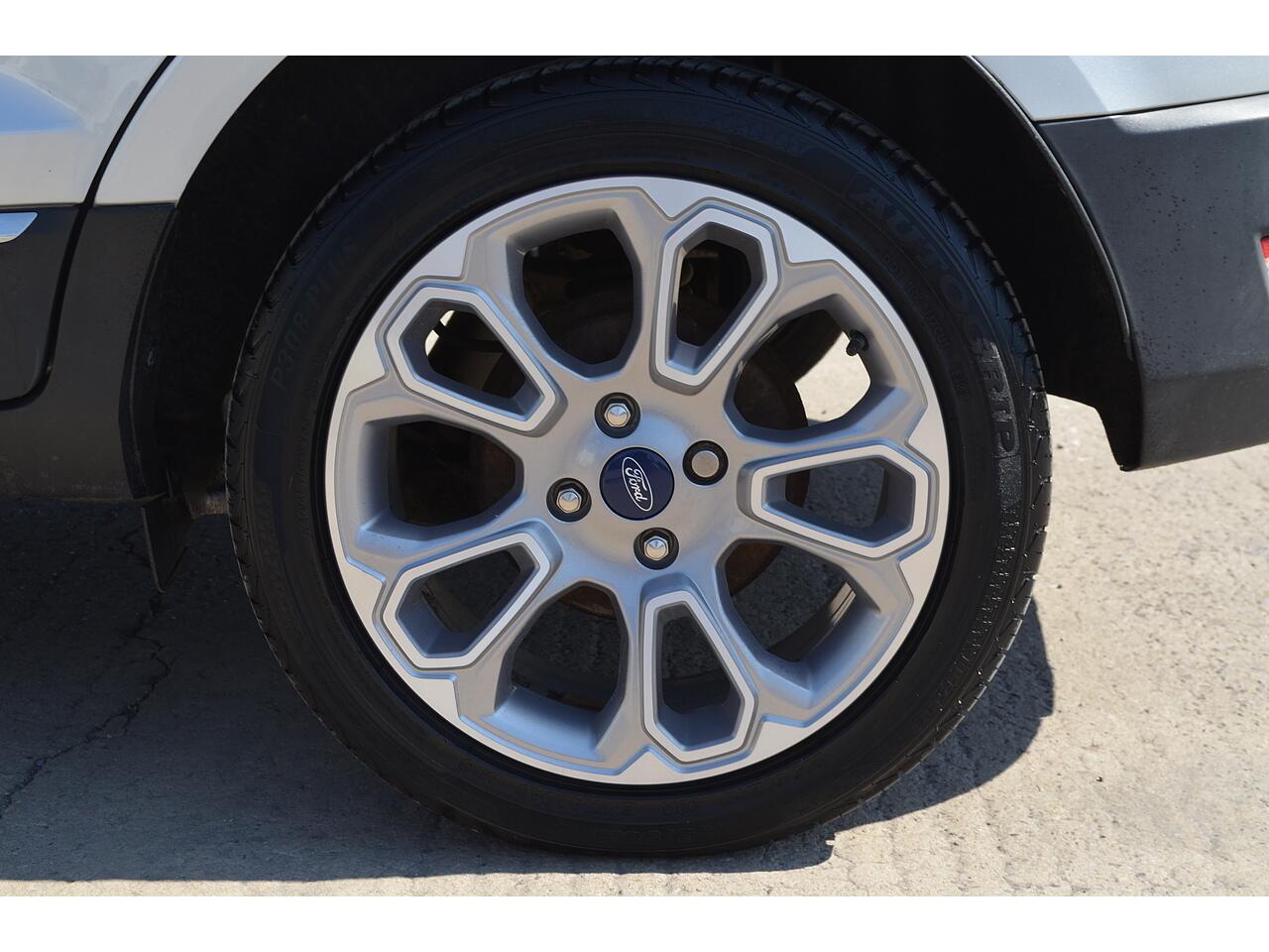 Ford EcoSport view 37