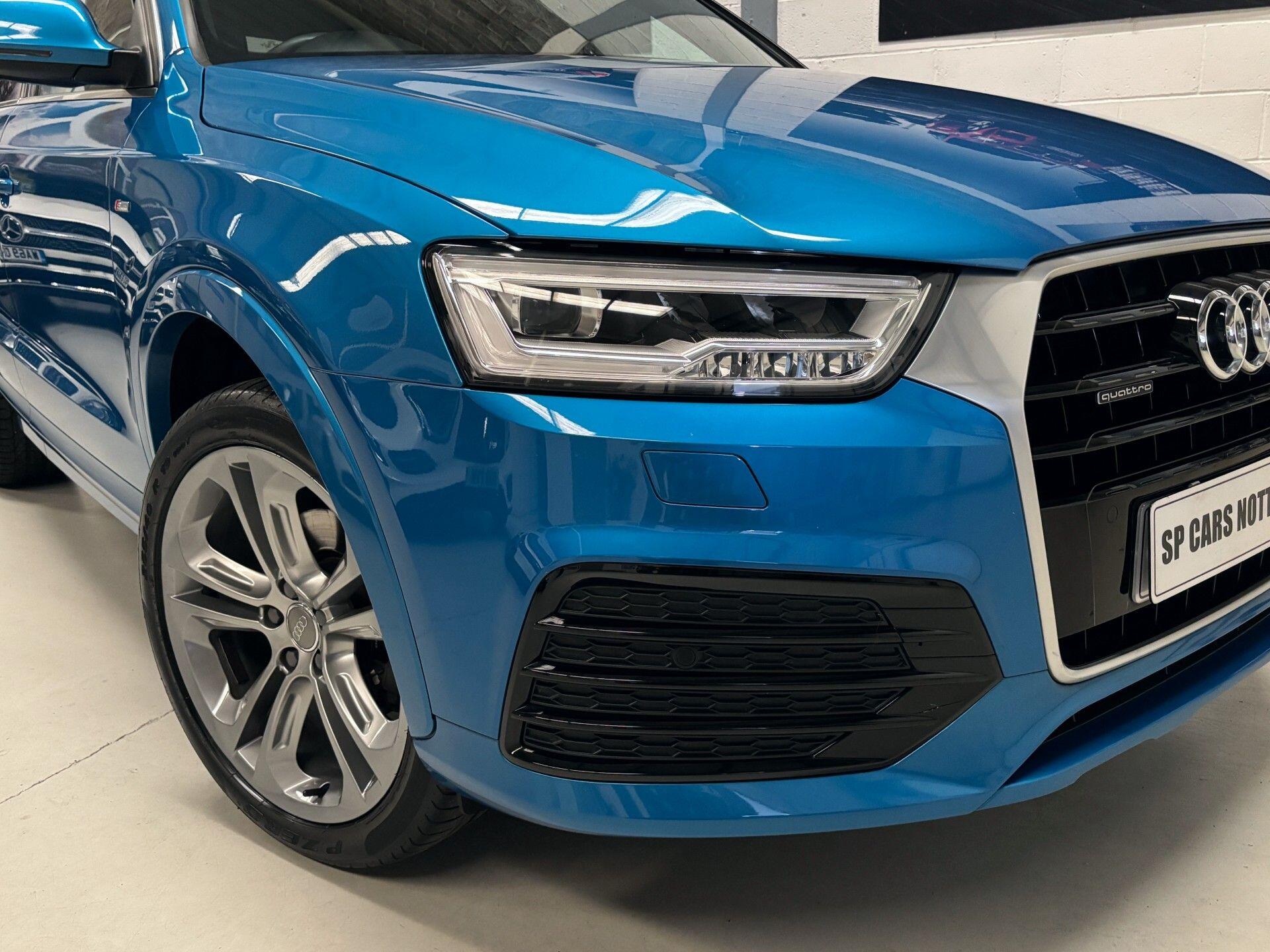 Audi Q3 view 22
