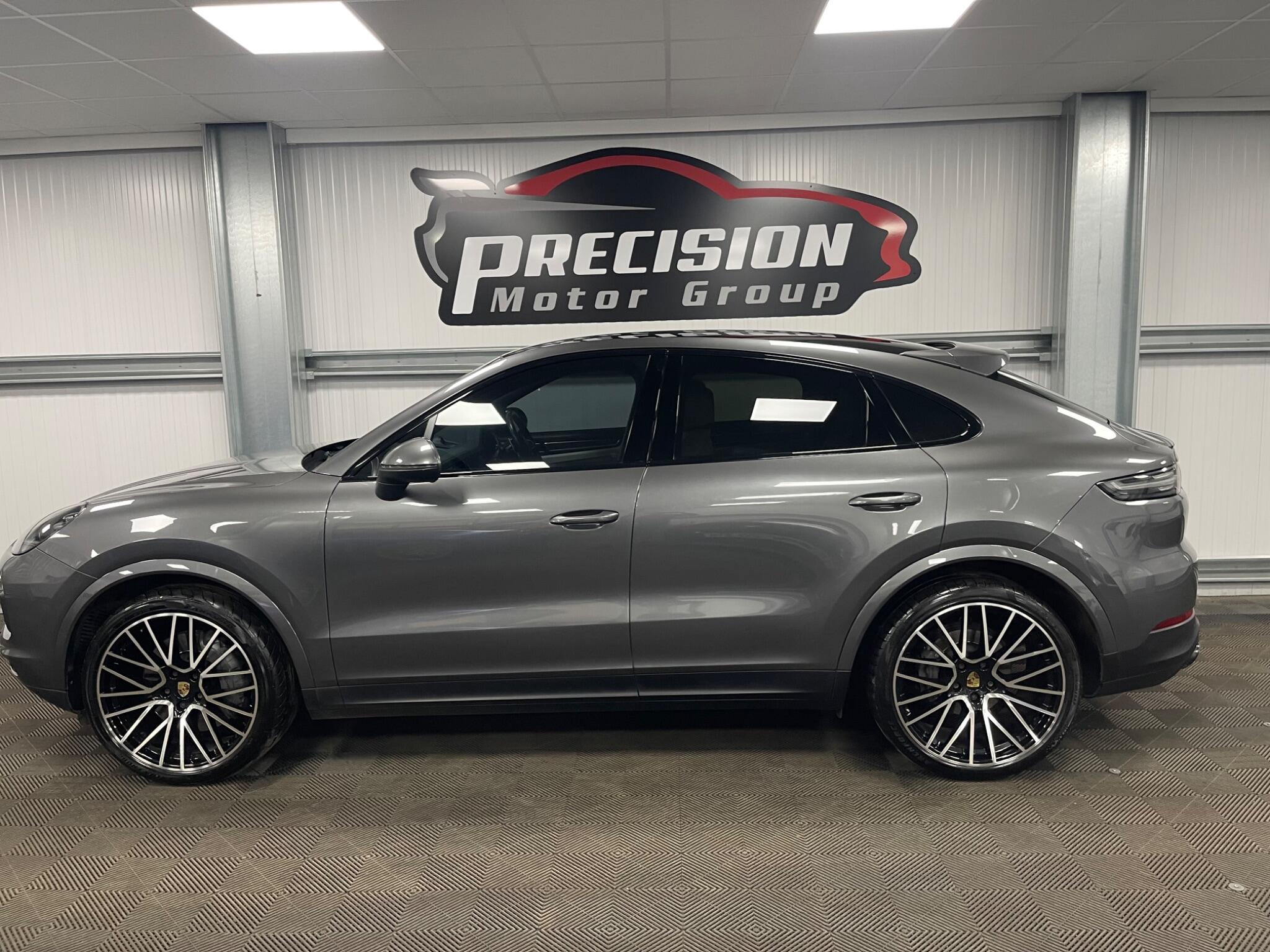 Porsche Cayenne view 15