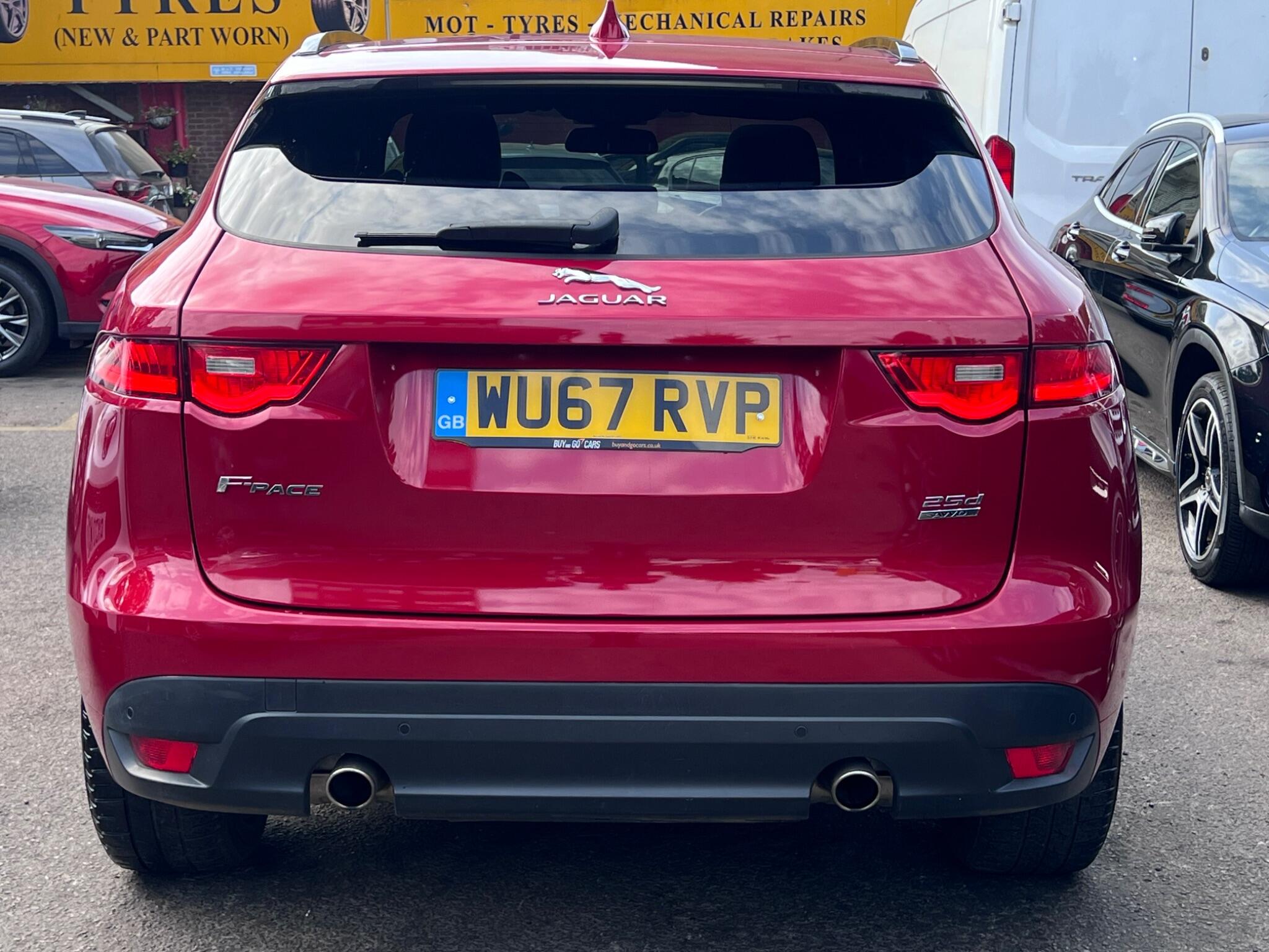 Jaguar F-Pace view 12