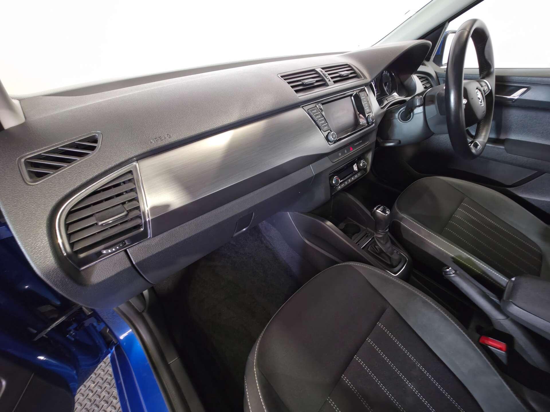Skoda Fabia view 53