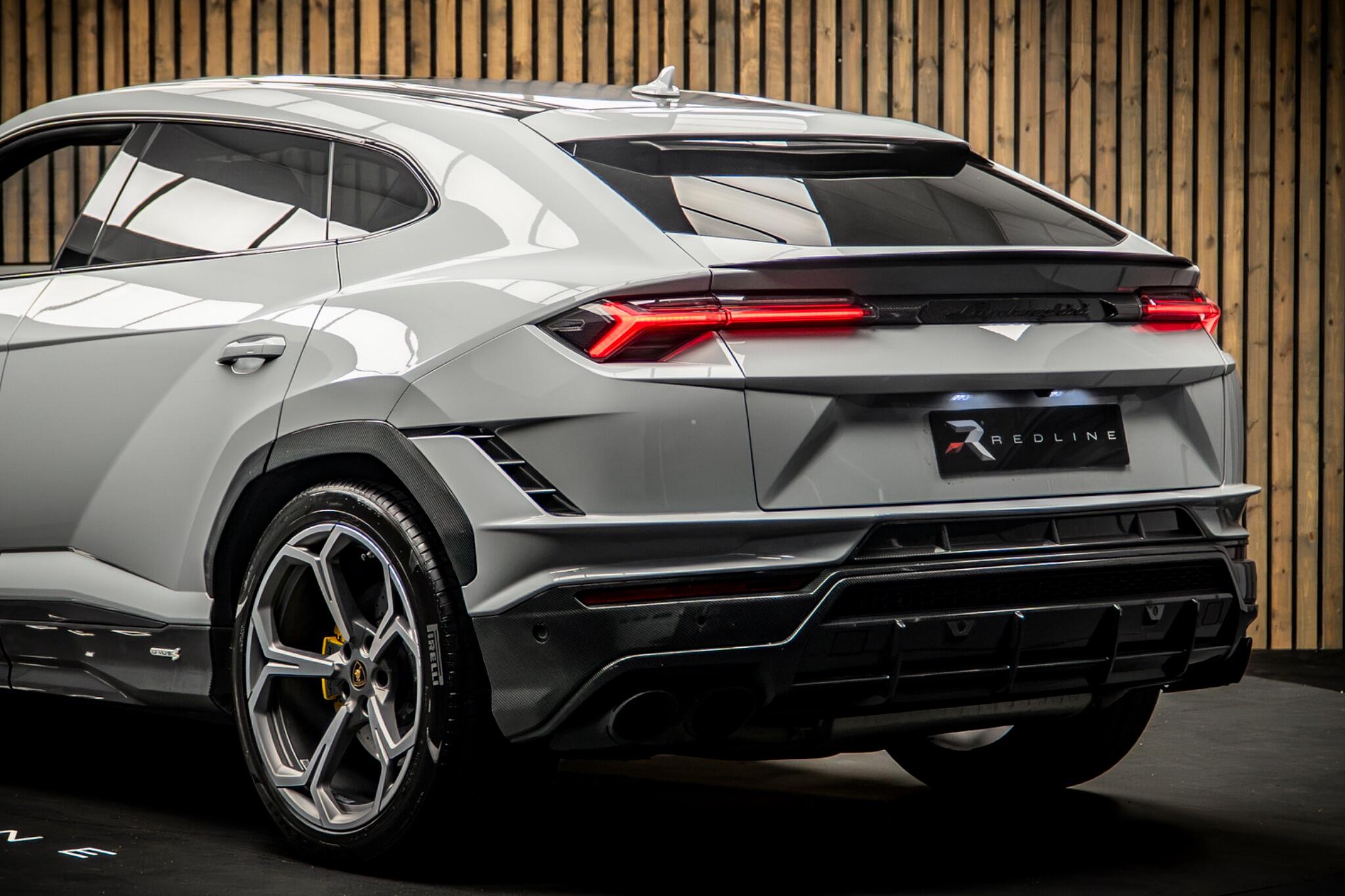 Lamborghini Urus view 20