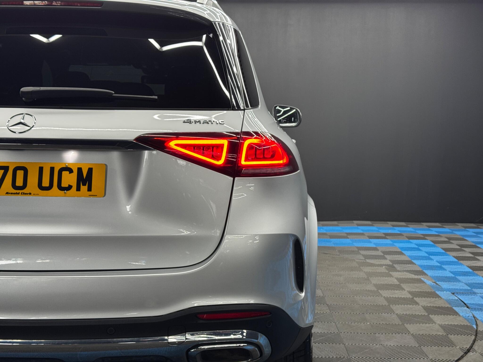 Mercedes-Benz Gle view 45