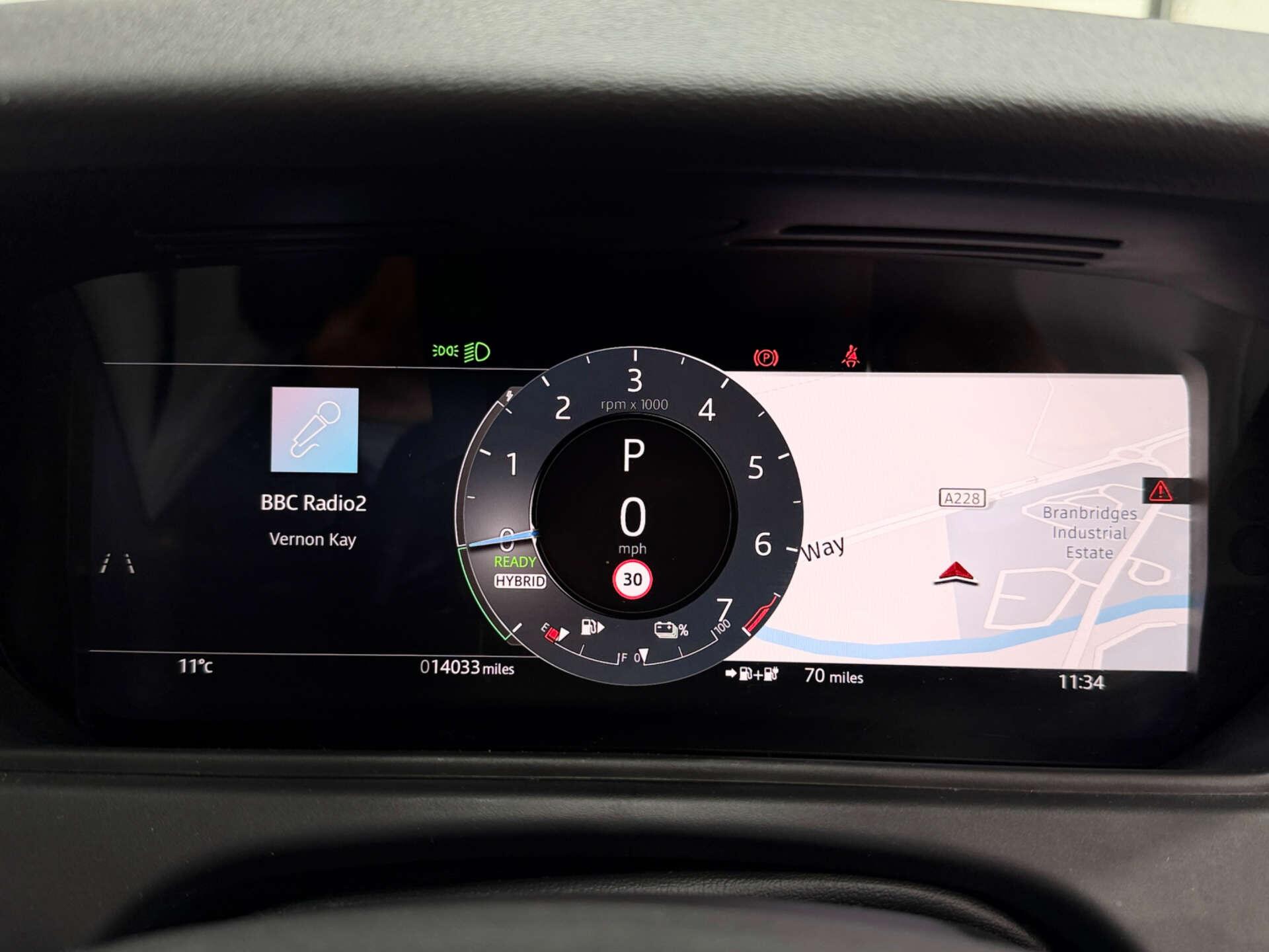 Land Rover Range Rover Velar view 22