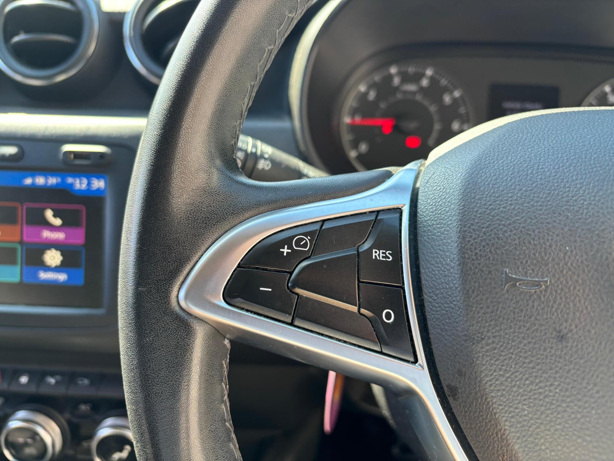 Dacia Duster view 24