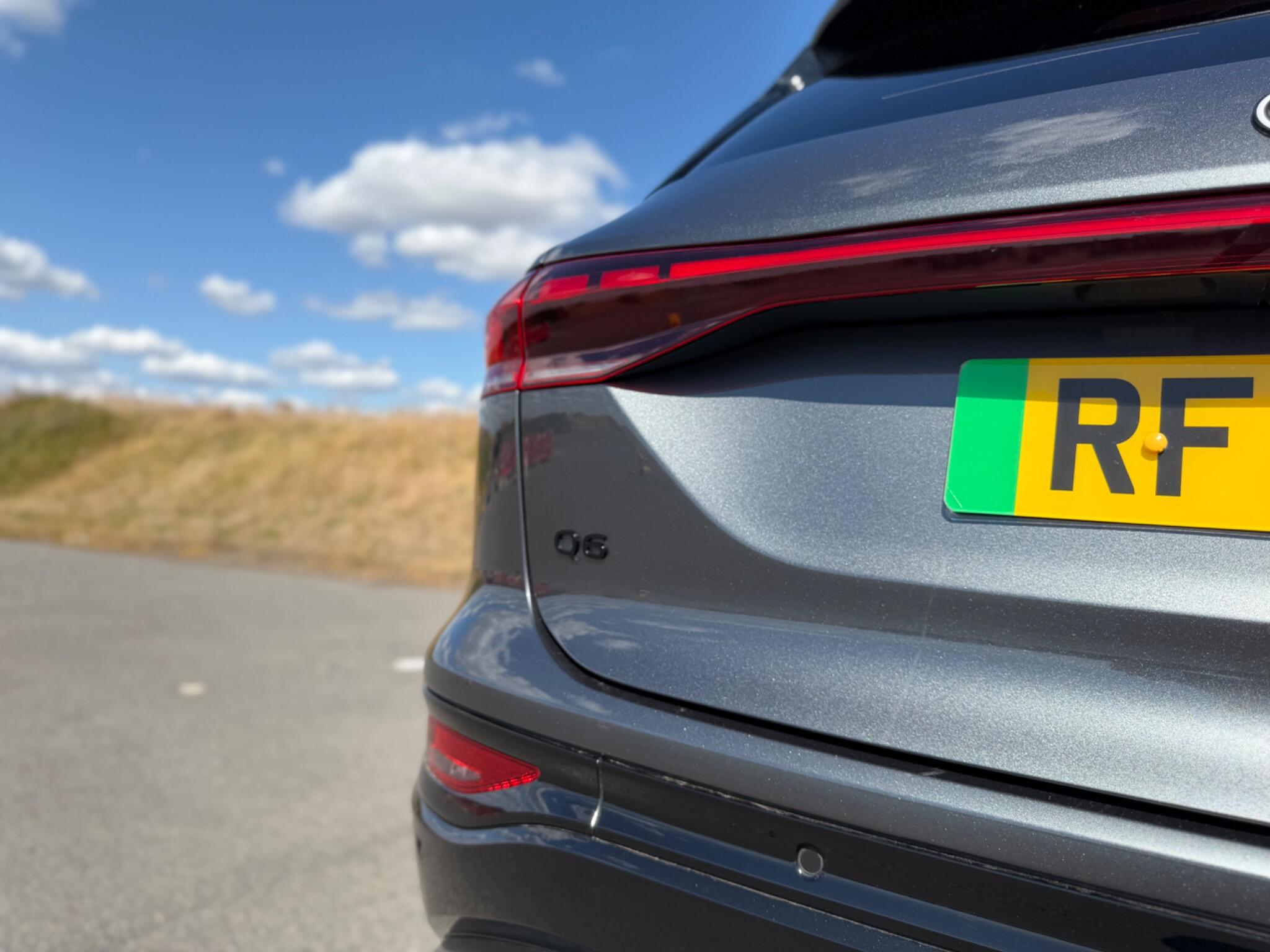 Audi E-Tron view 62