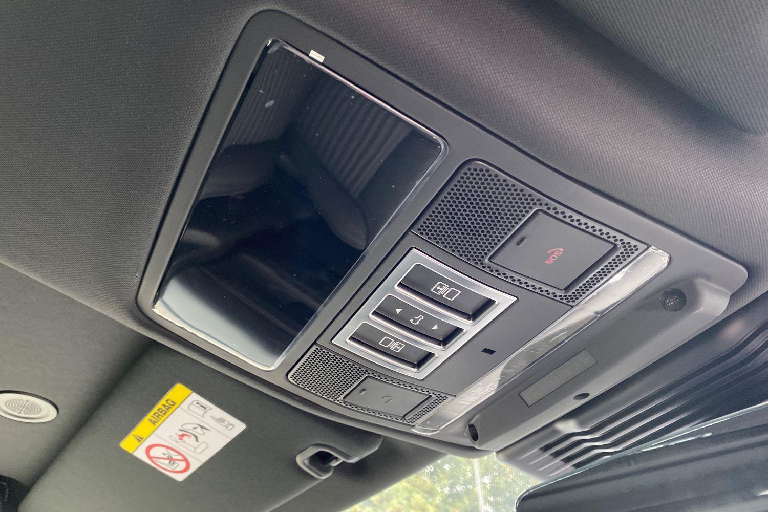 Land Rover Discovery view 20