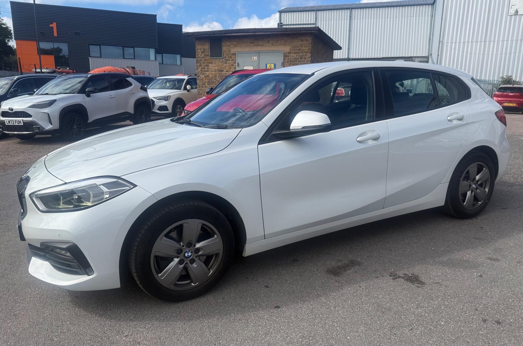 BMW 1 Series view 3