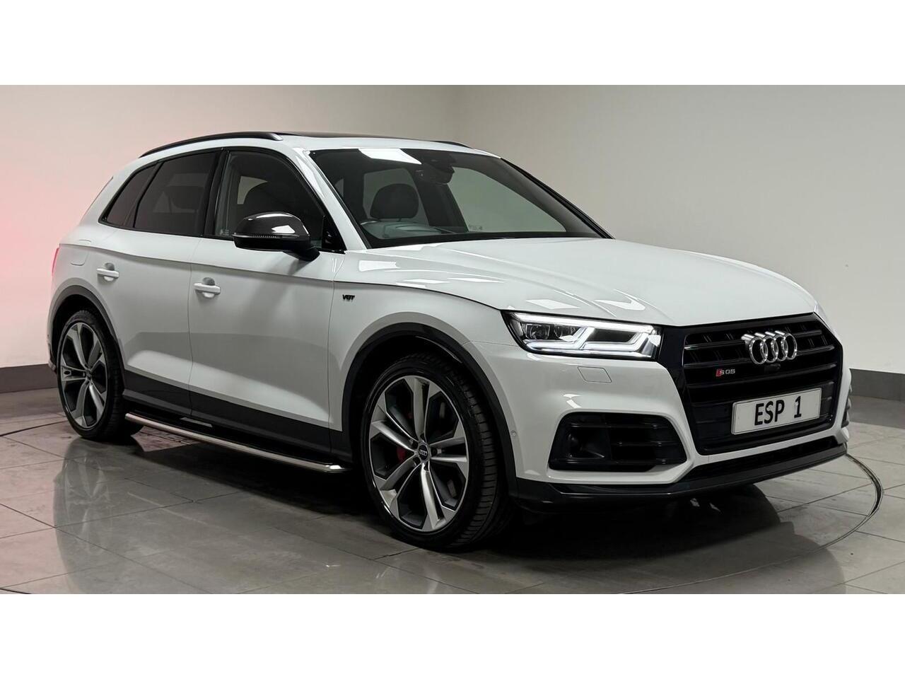 Audi SQ5 view 11