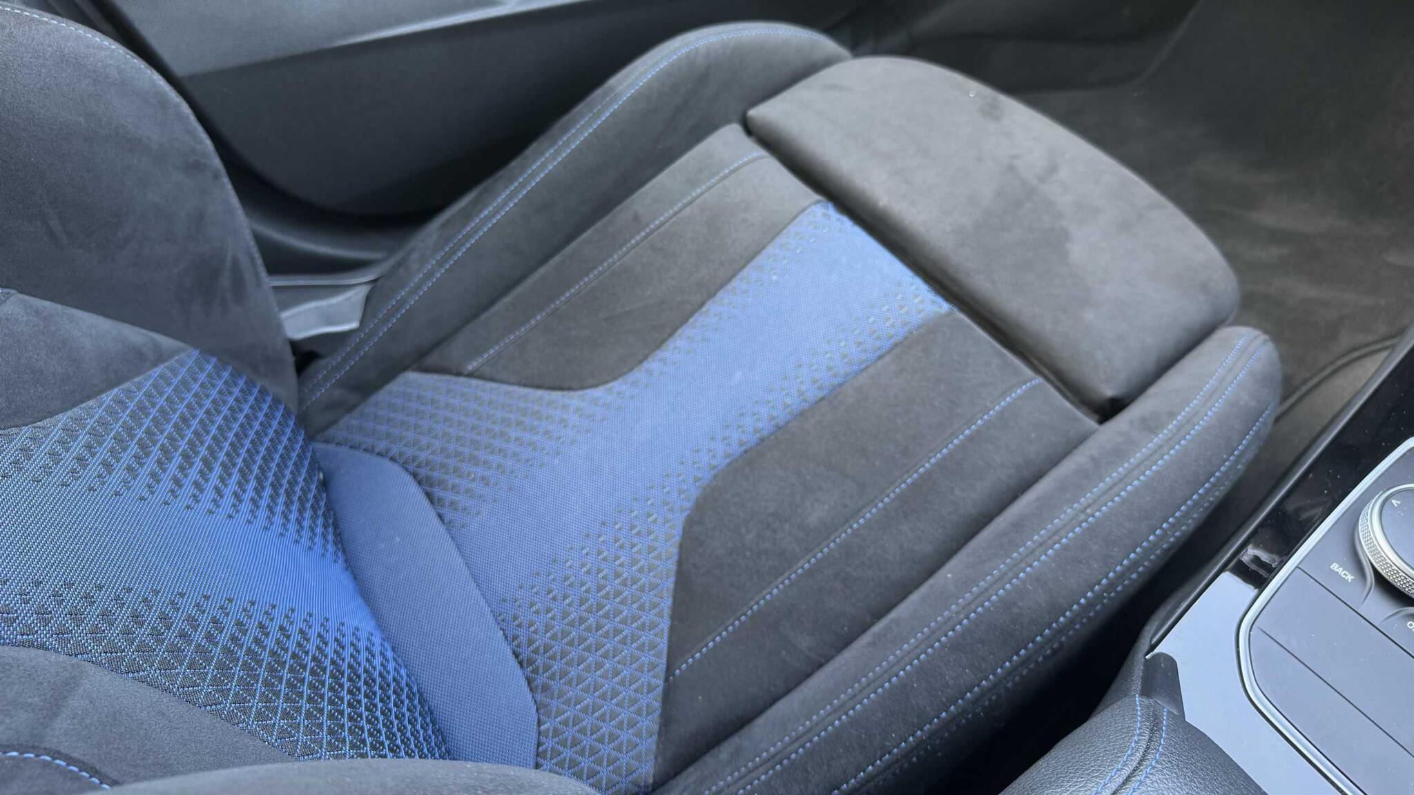 BMW 1 Series view 29