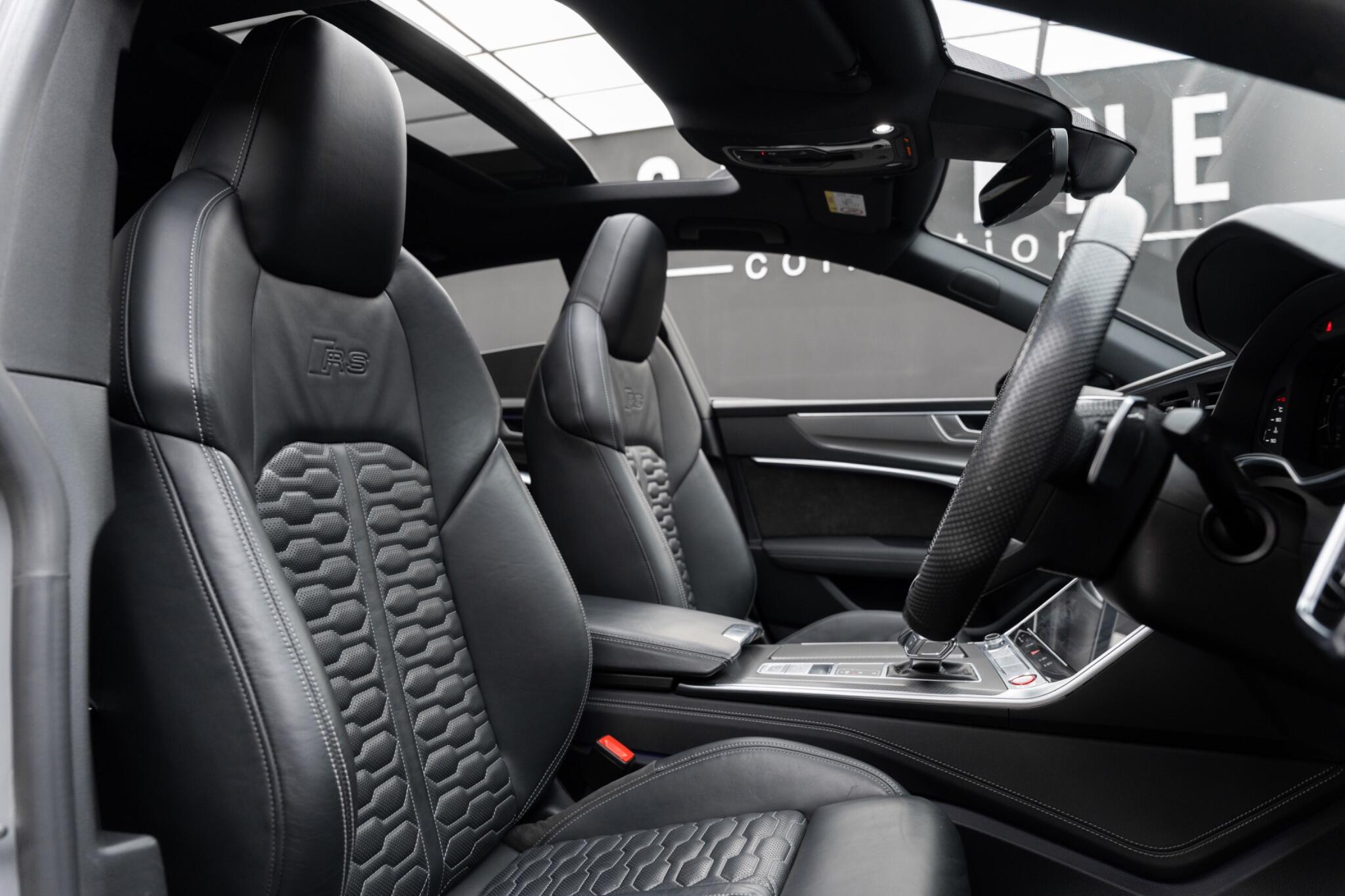 Audi RS7 view 9