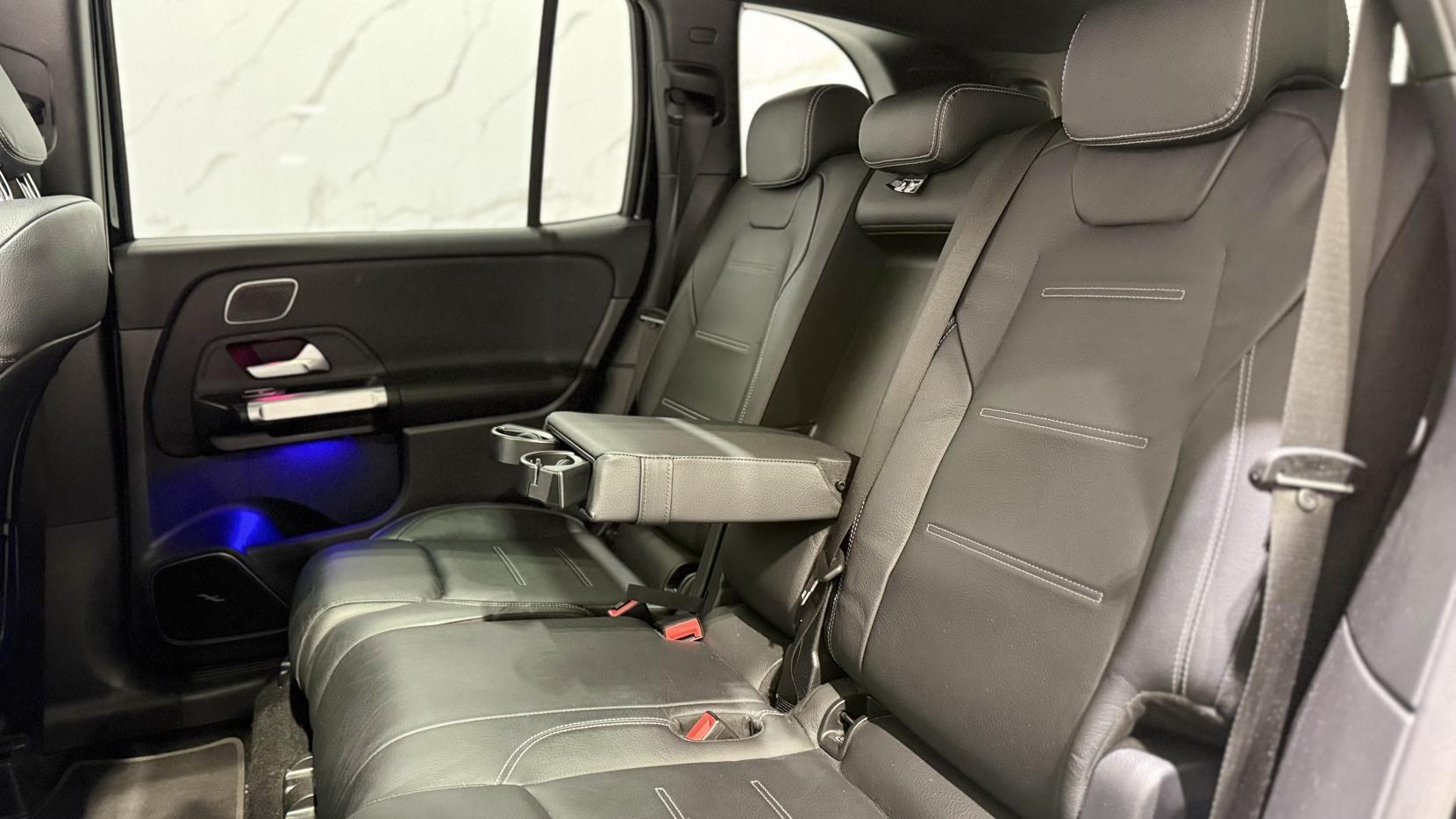 Mercedes-Benz GLB view 10