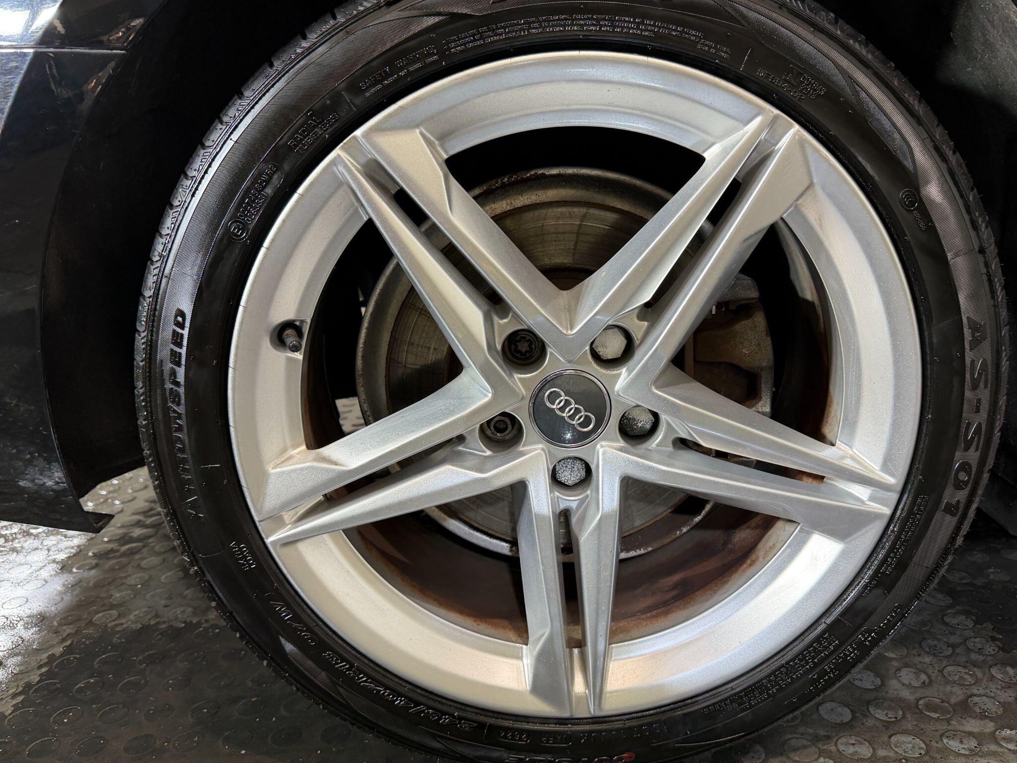 Audi A4 view 29