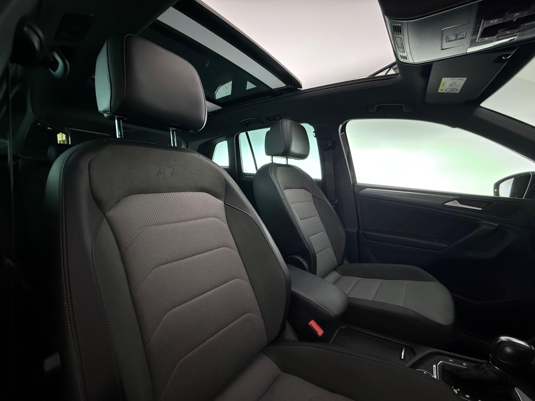 Volkswagen Tiguan view 29