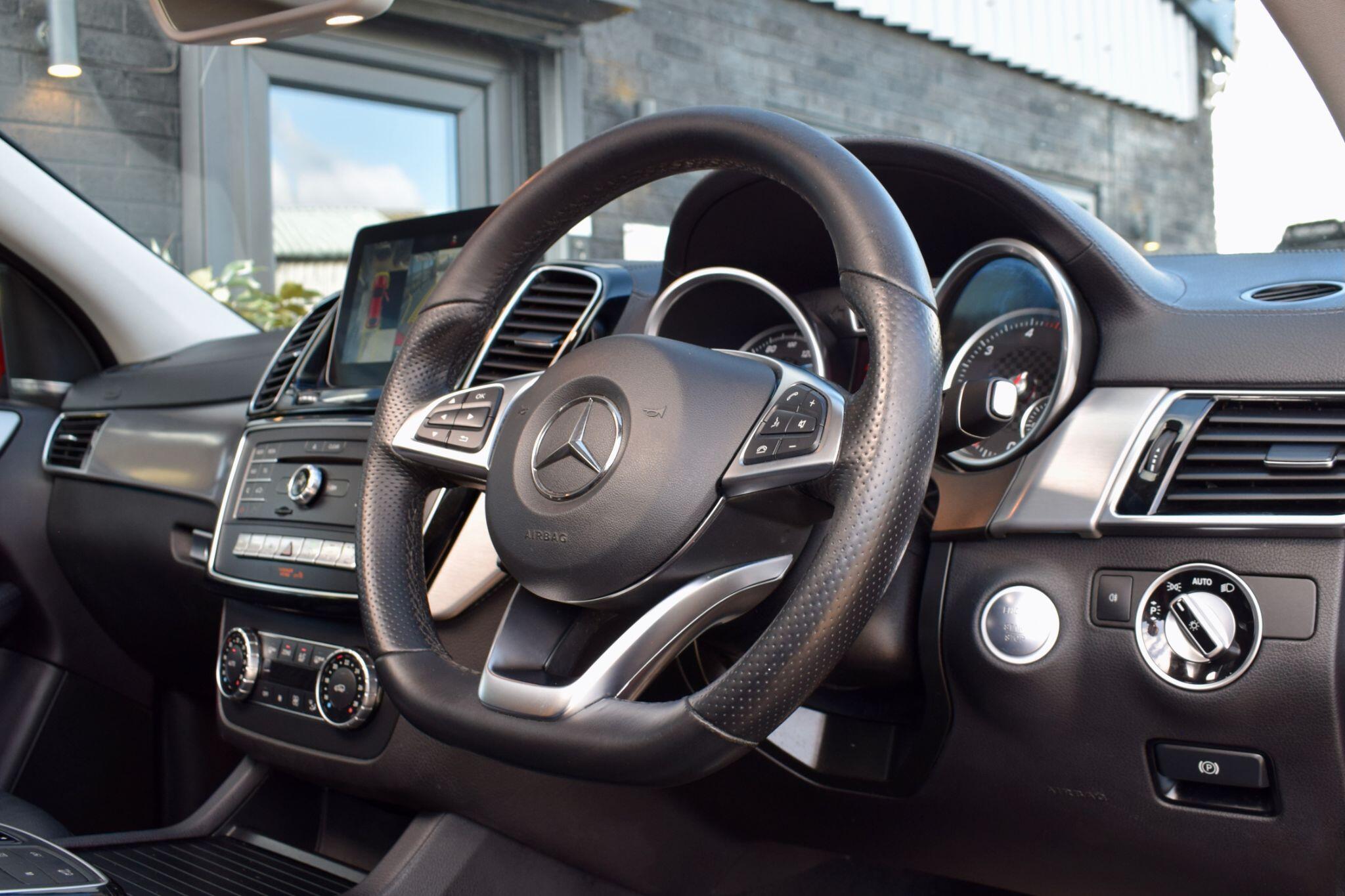 Mercedes-Benz GLE view 10