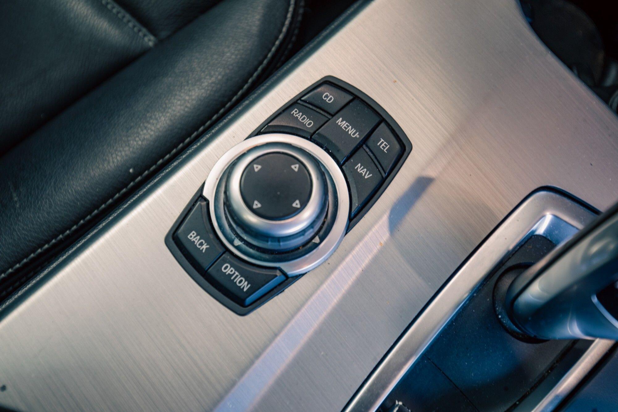 BMW X3 view 24