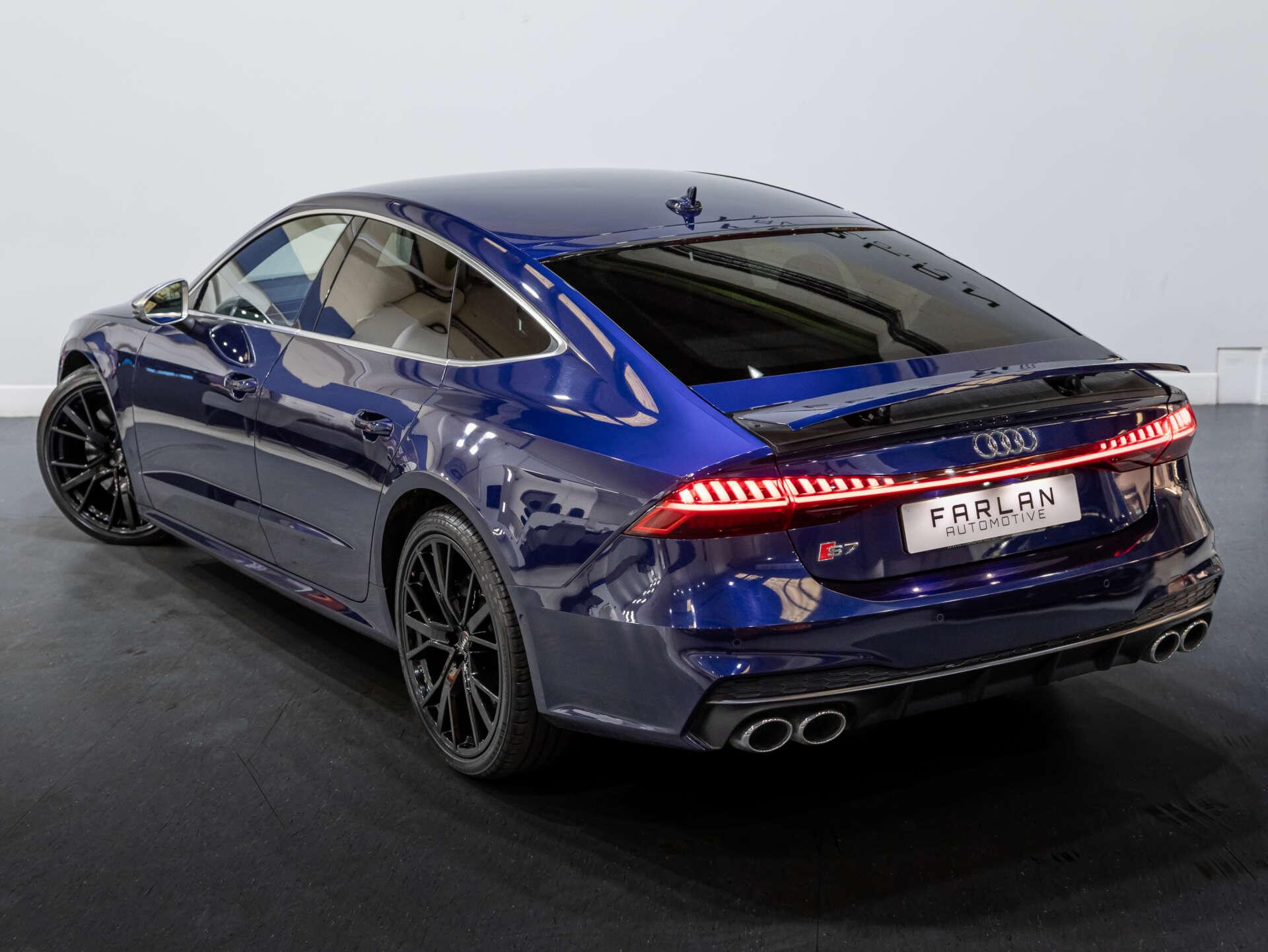 Audi S7 view 27