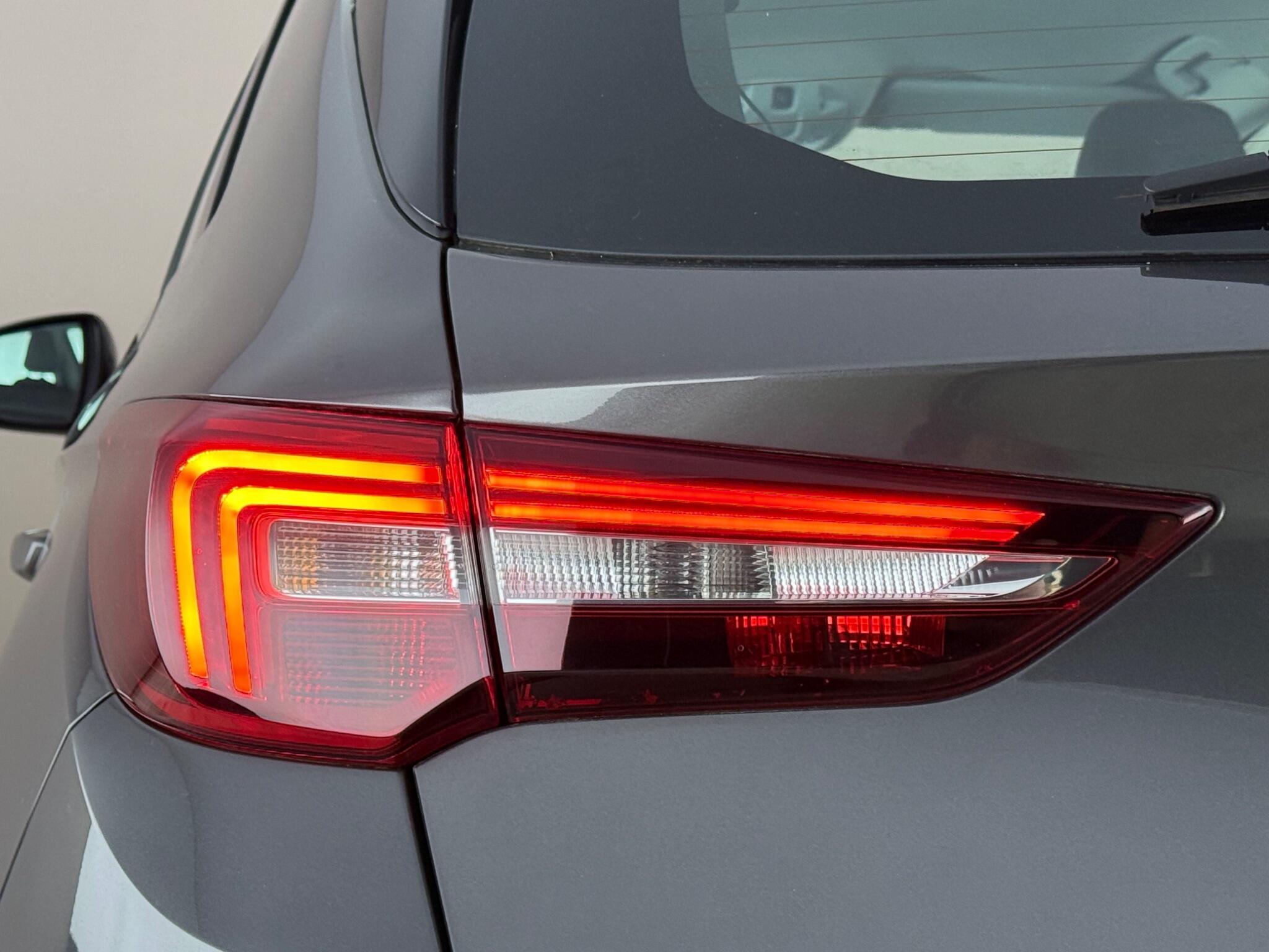 Vauxhall Grandland X view 11