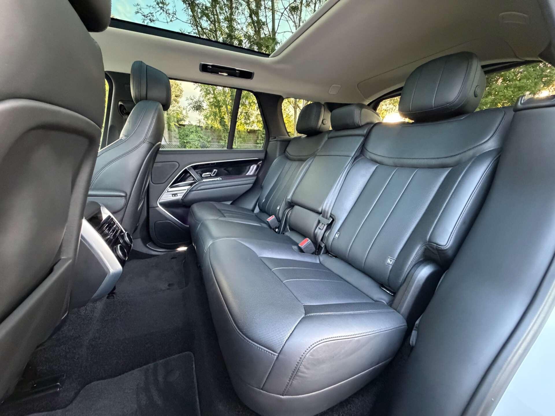 Land Rover Range Rover view 40