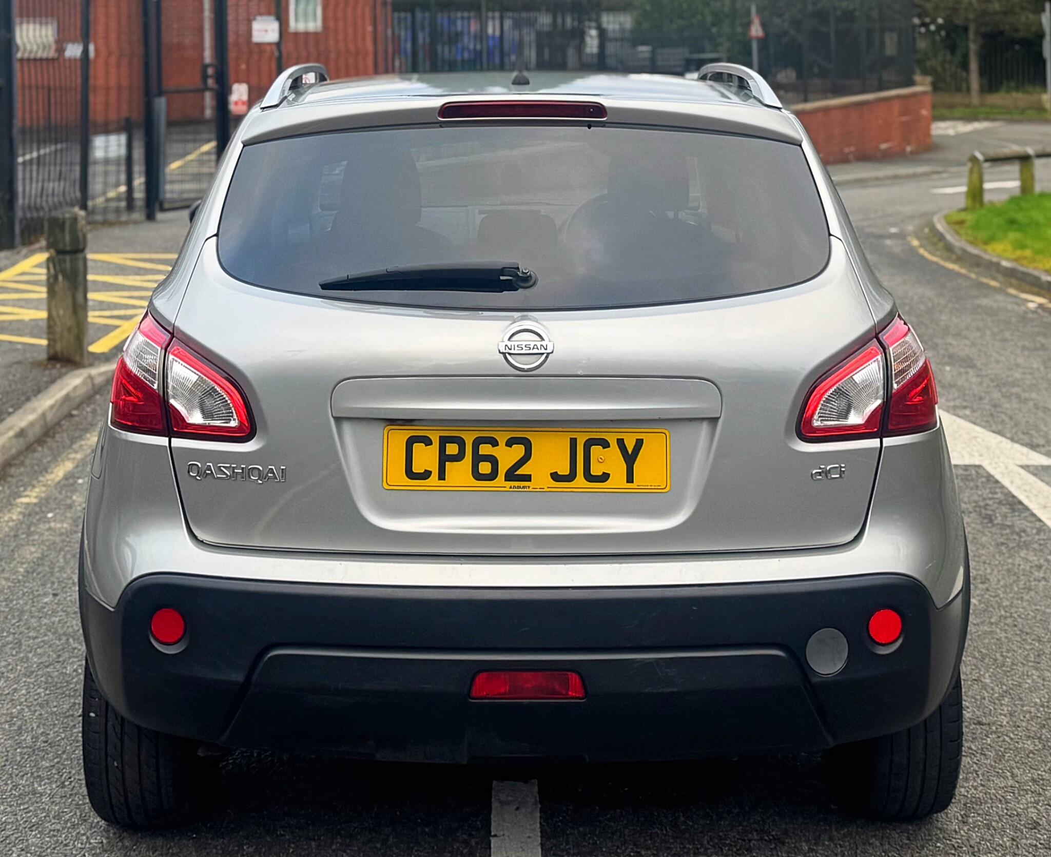 2012 Nissan Qashqai 1.5 dCi n-tec+ 2WD Euro 5 5dr image 9