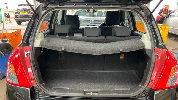 Suzuki Swift view 9