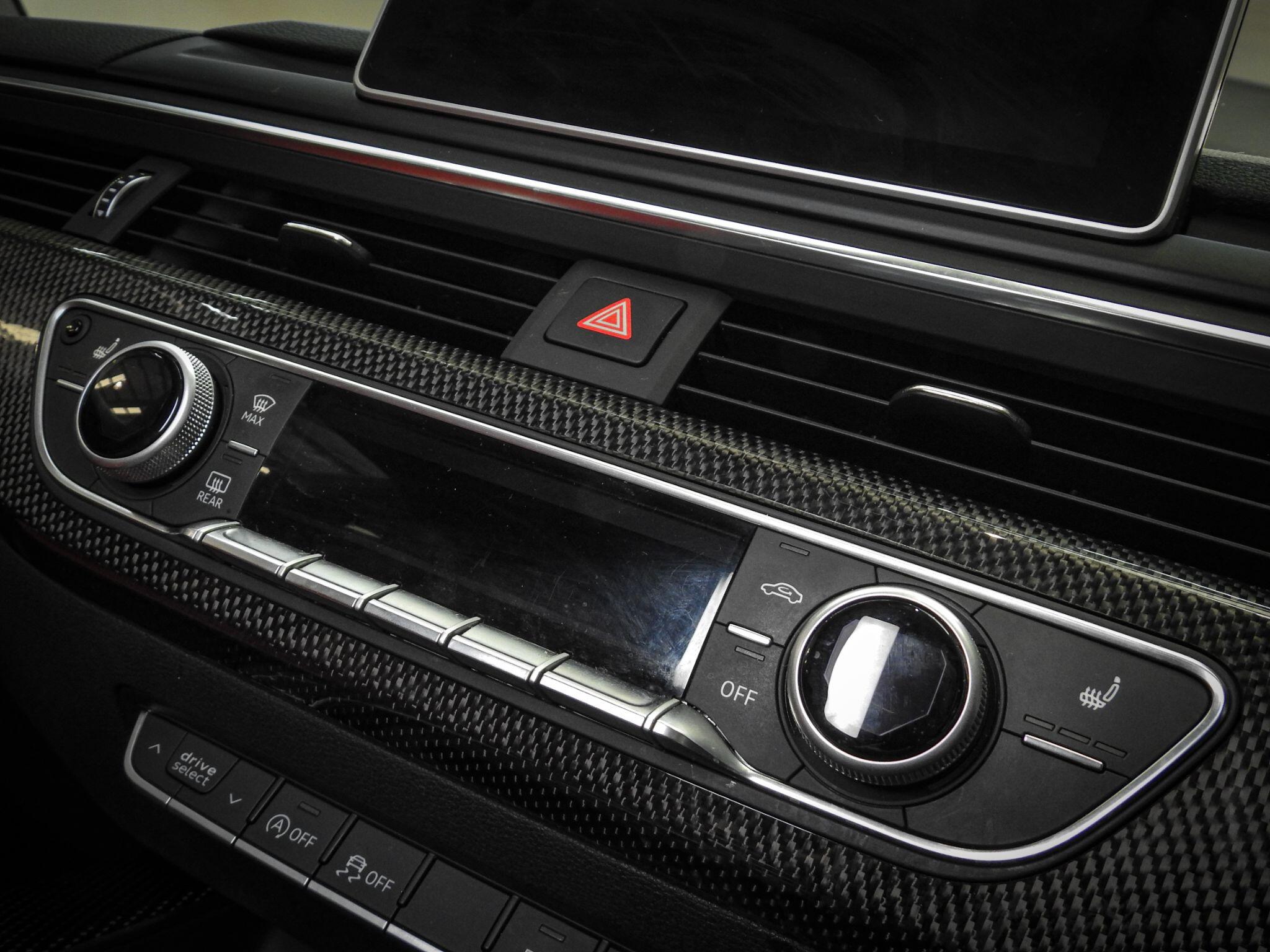 Audi S5 view 32