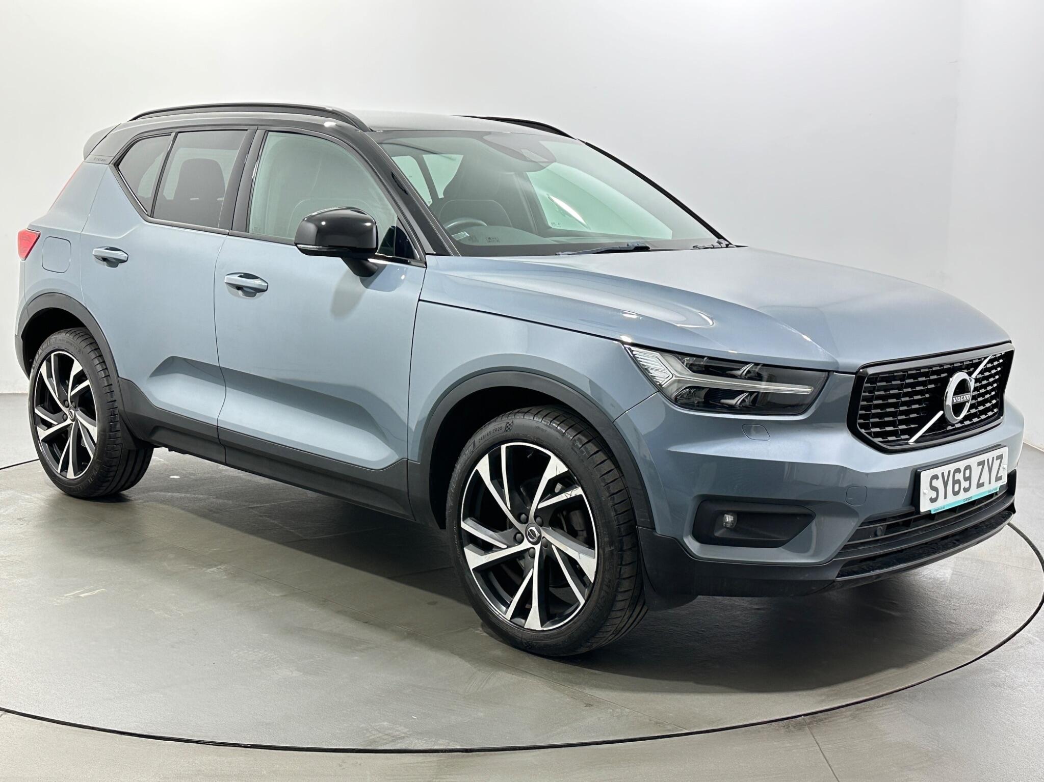 2020 Volvo XC40 in Grey for sale