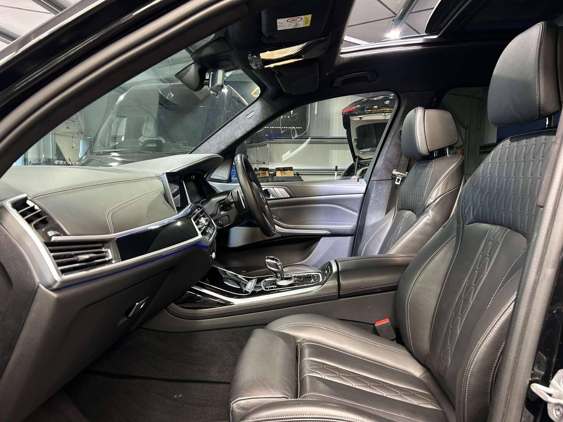 BMW X7 view 46