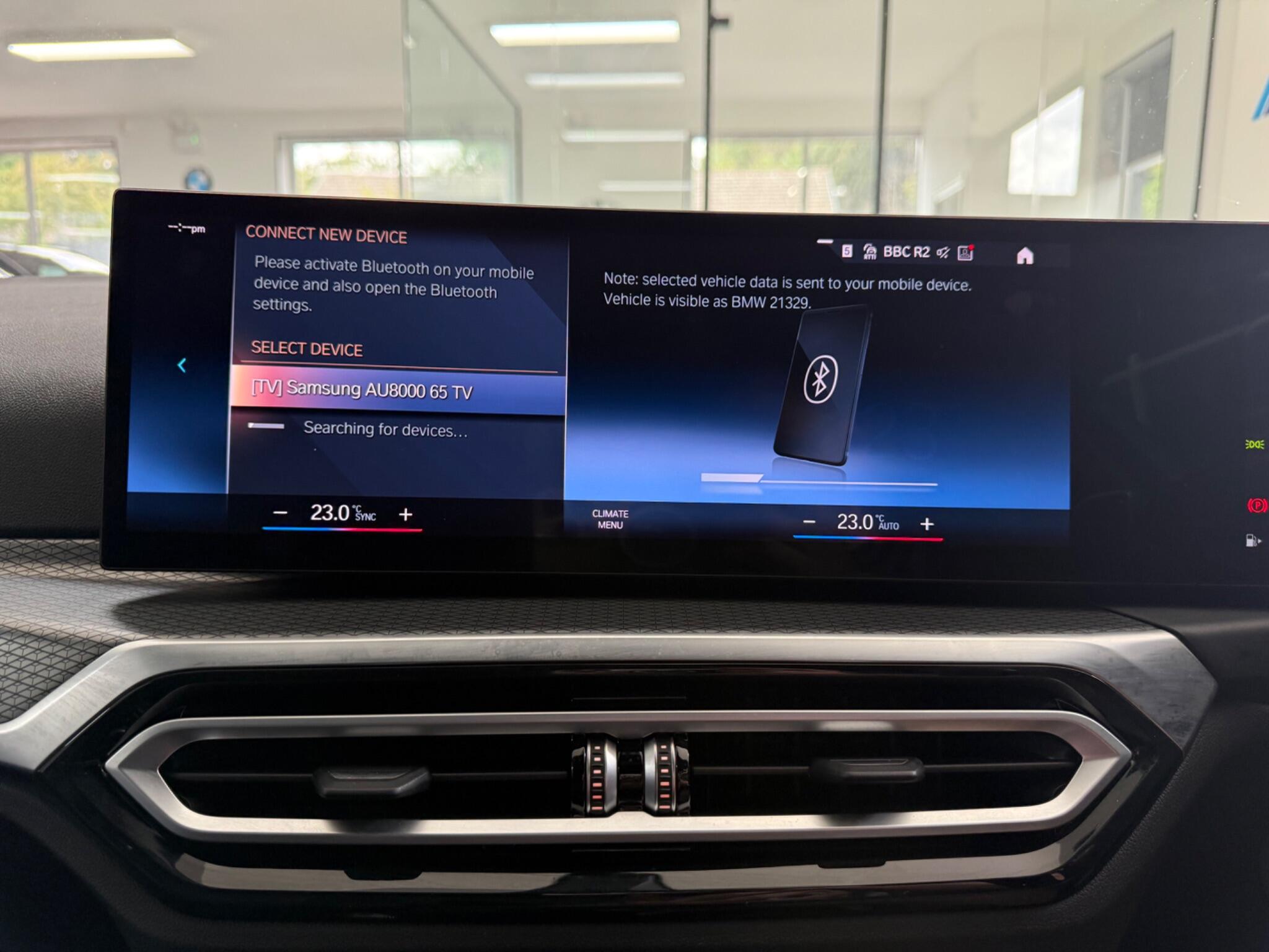 BMW 3 Series view 23