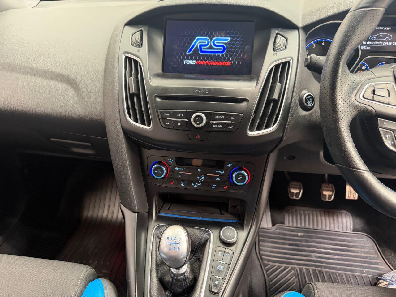 Ford Focus view 26