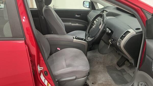 Toyota Prius view 7