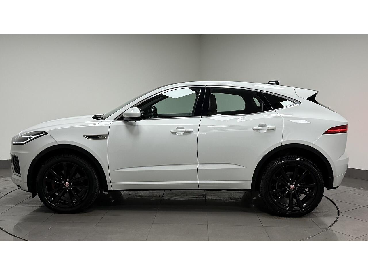 Jaguar E-Pace view 4