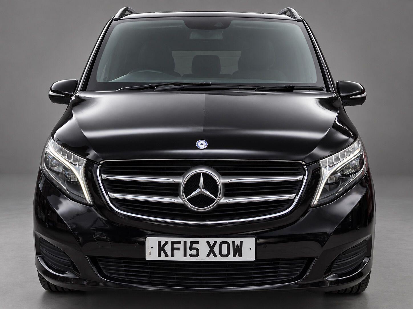 Mercedes-Benz V-Class view 3