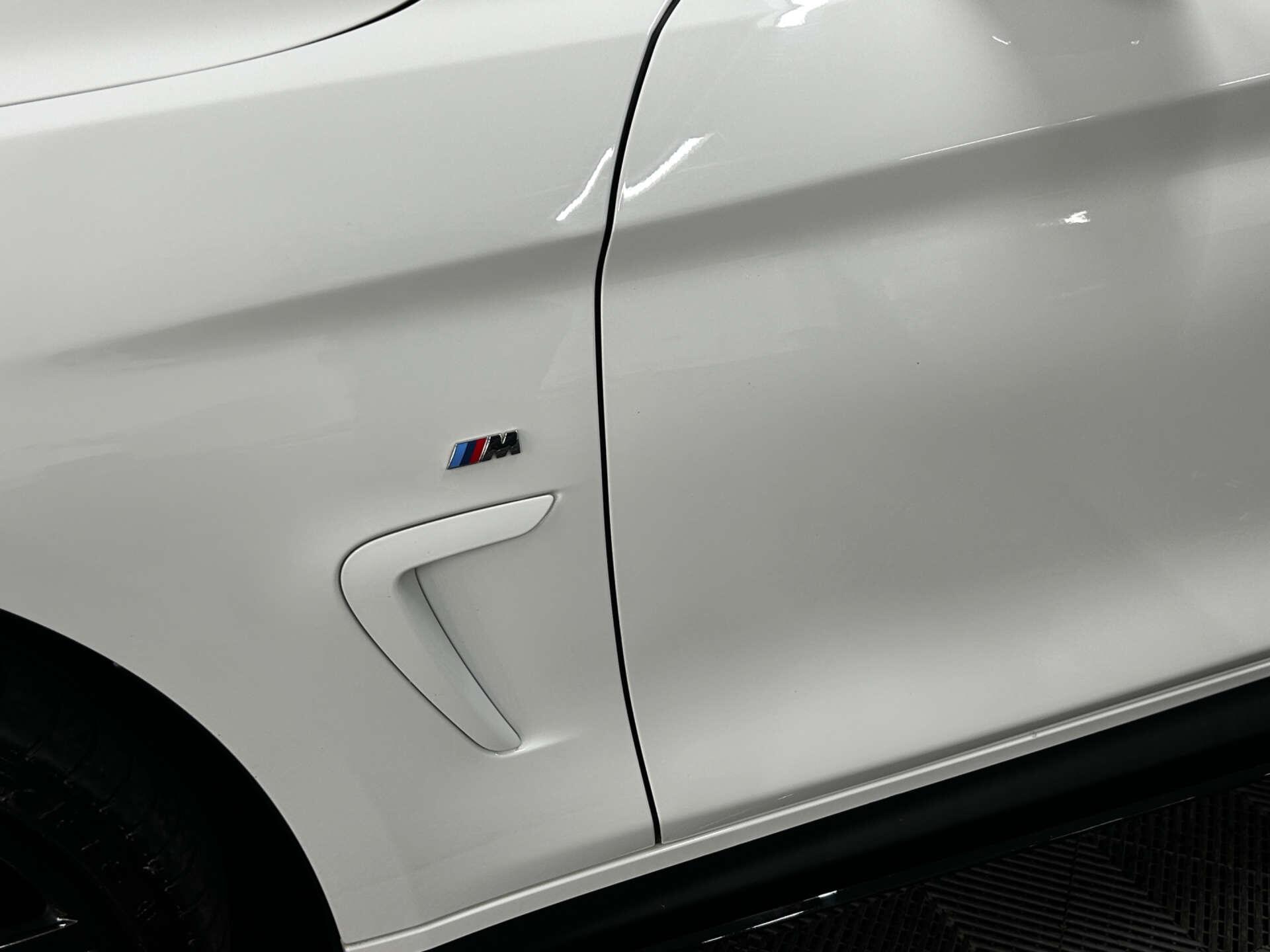 BMW 4 Series view 14