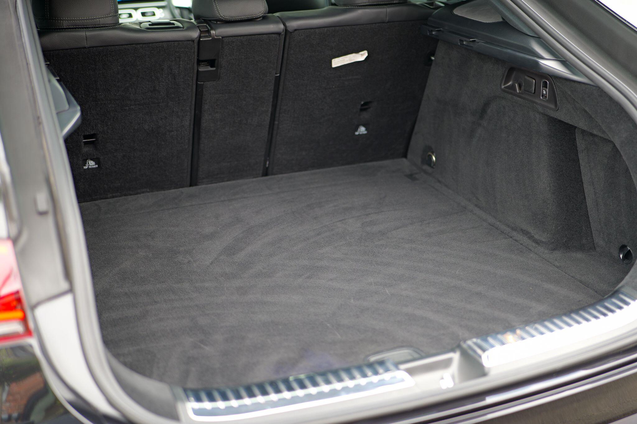 Mercedes-Benz Gle view 32