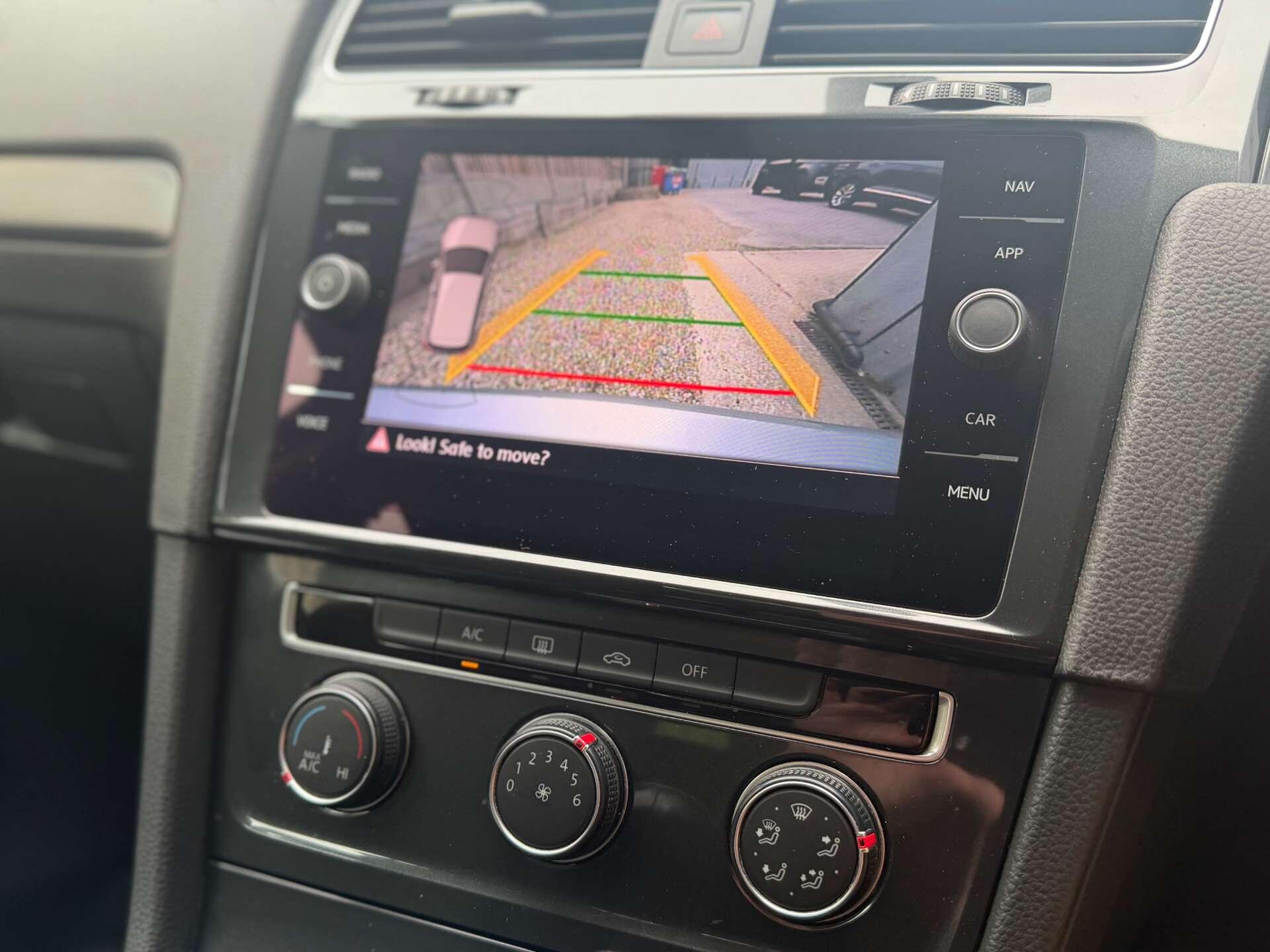 Volkswagen Golf view 2