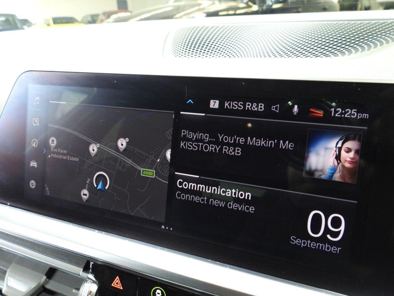 BMW 3 Series view 32