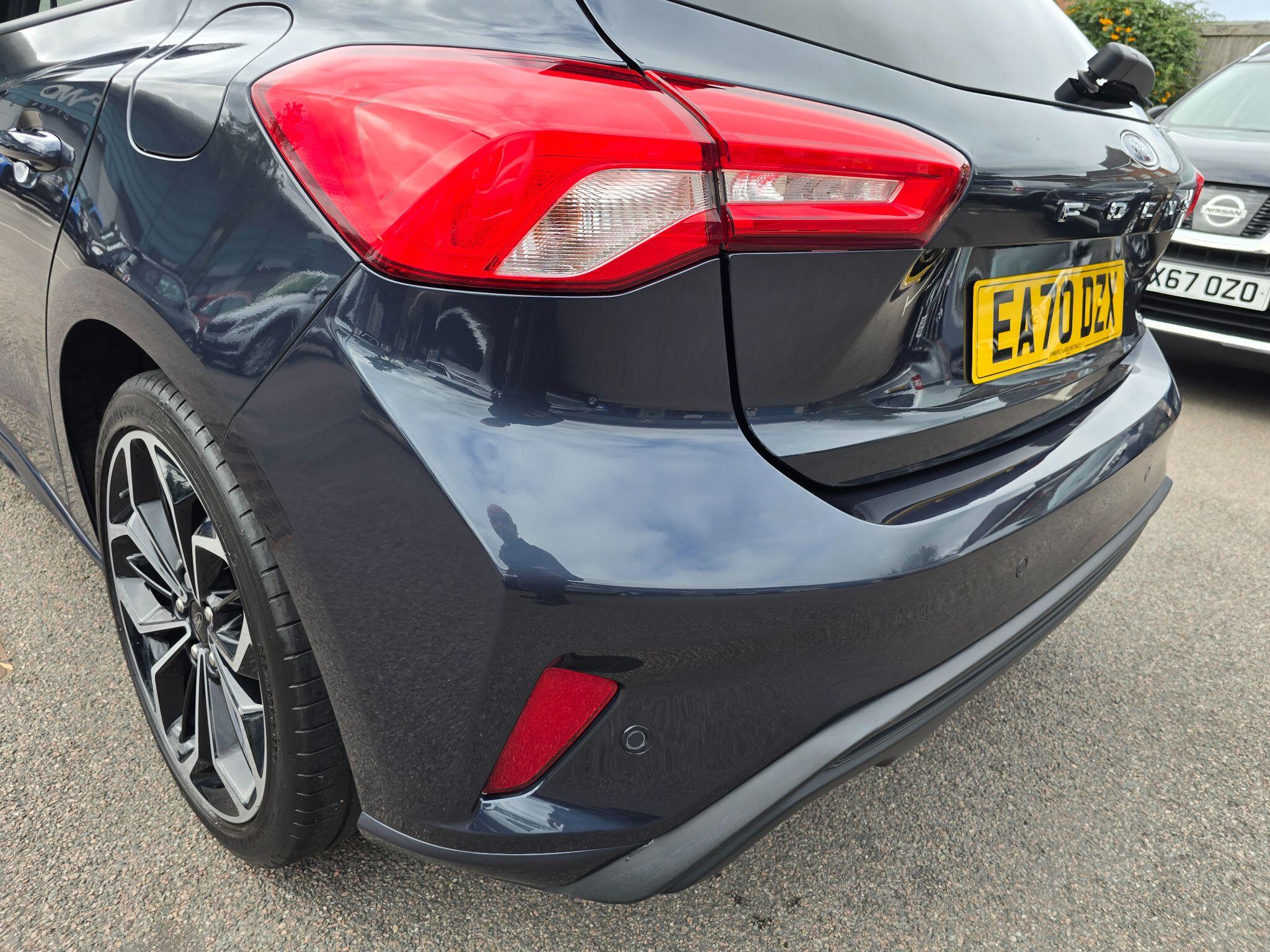 Ford Focus view 89