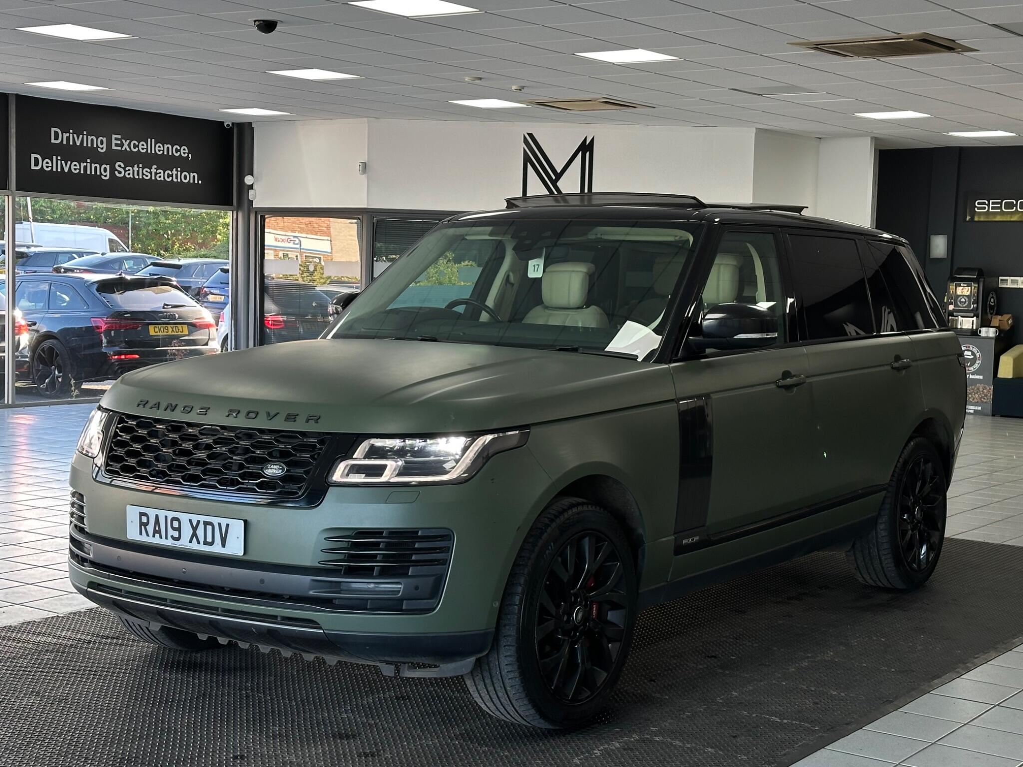 Land Rover Range Rover view 7