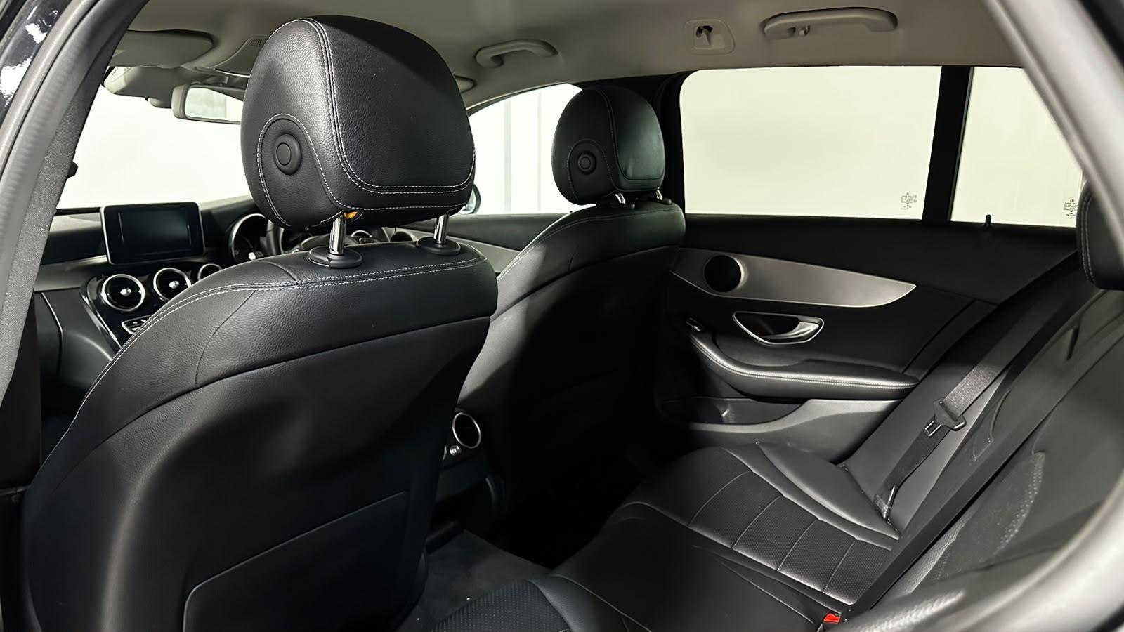 Mercedes-Benz C Class view 22