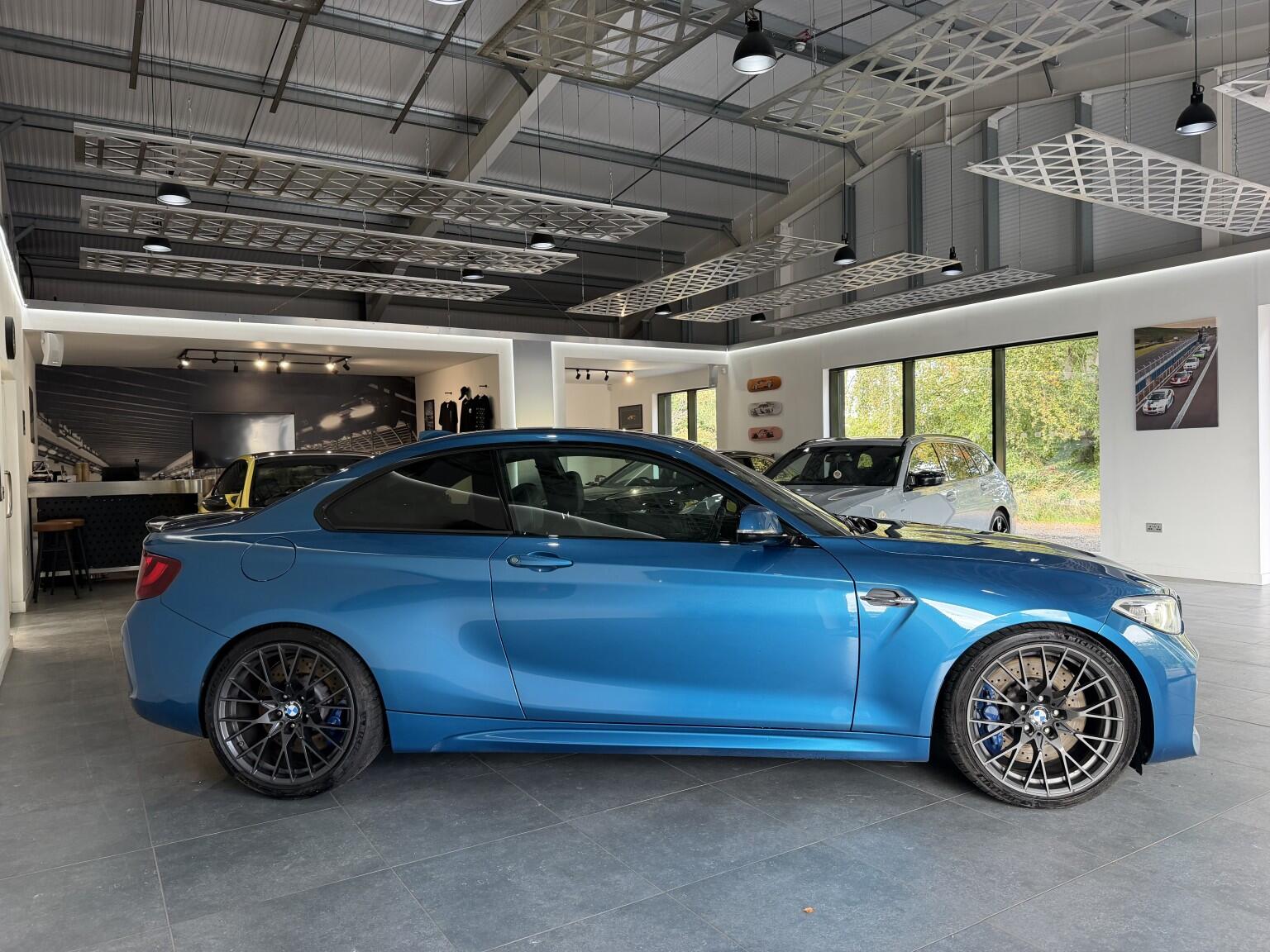 BMW M2 view 4