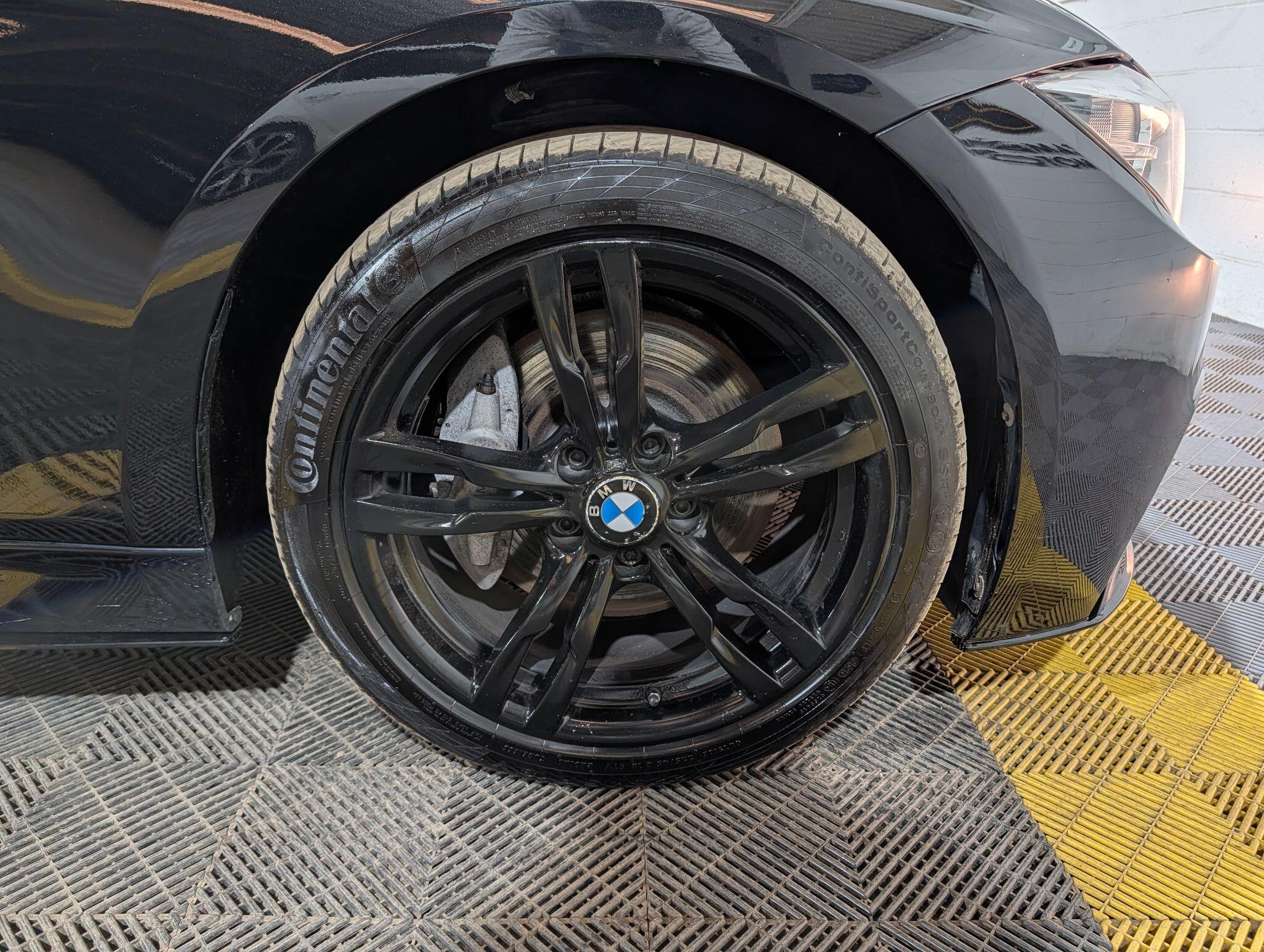 BMW 3 Series view 47