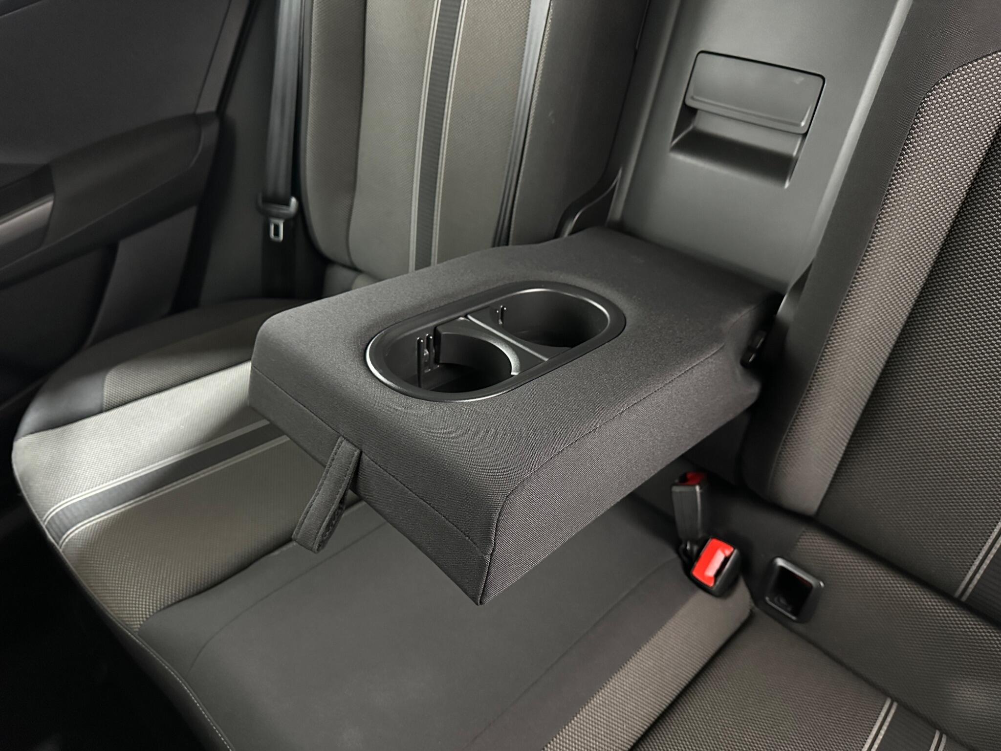 Volkswagen T-Roc view 36