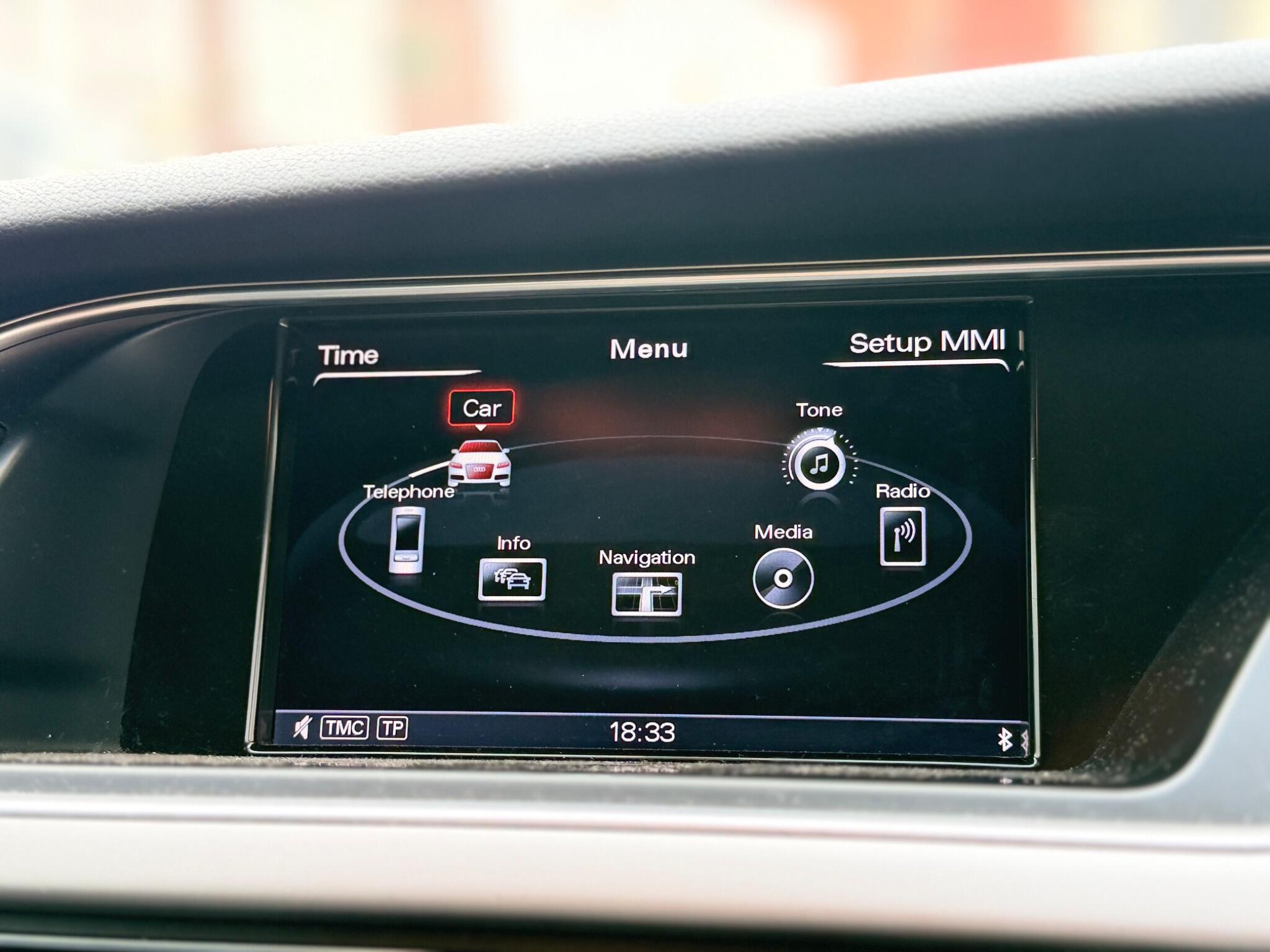 Audi A4 view 14