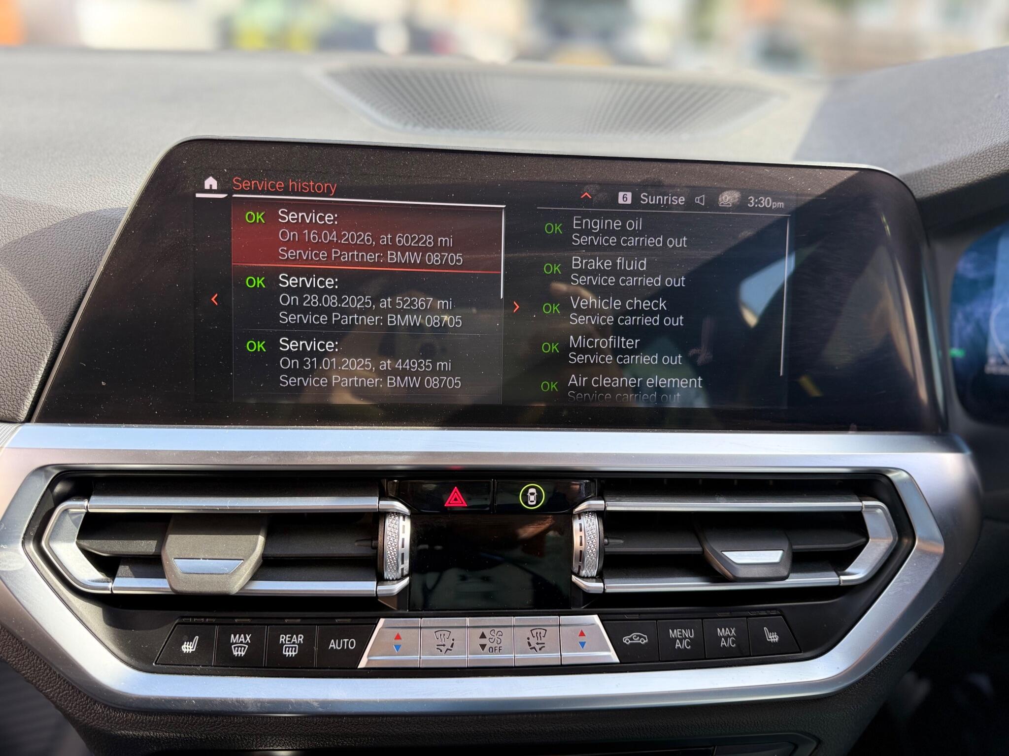 BMW 3 Series view 24